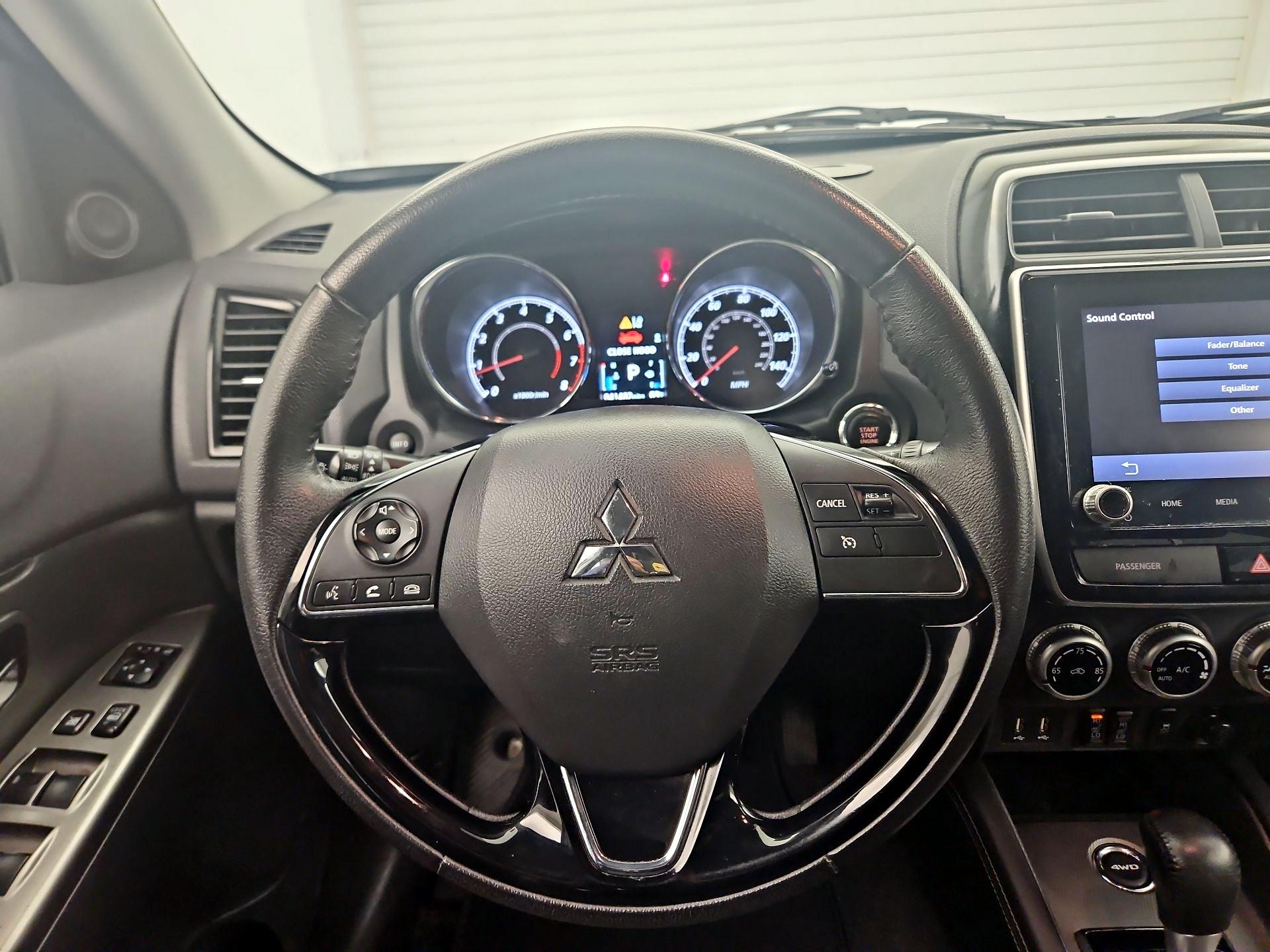 Thumbnail: 2020 Mitsubishi Outlander Sport - 10