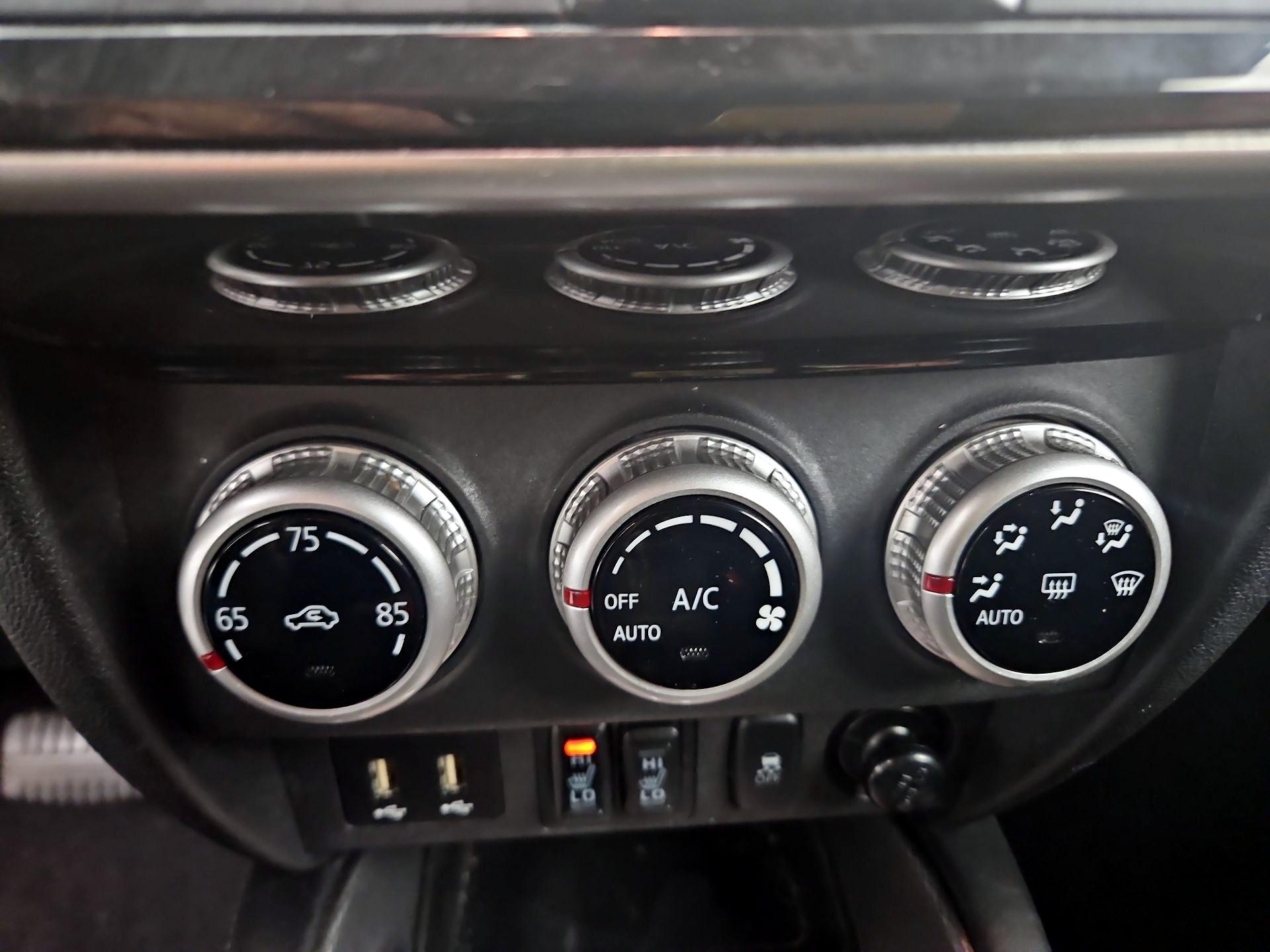 Thumbnail: 2020 Mitsubishi Outlander Sport - 15