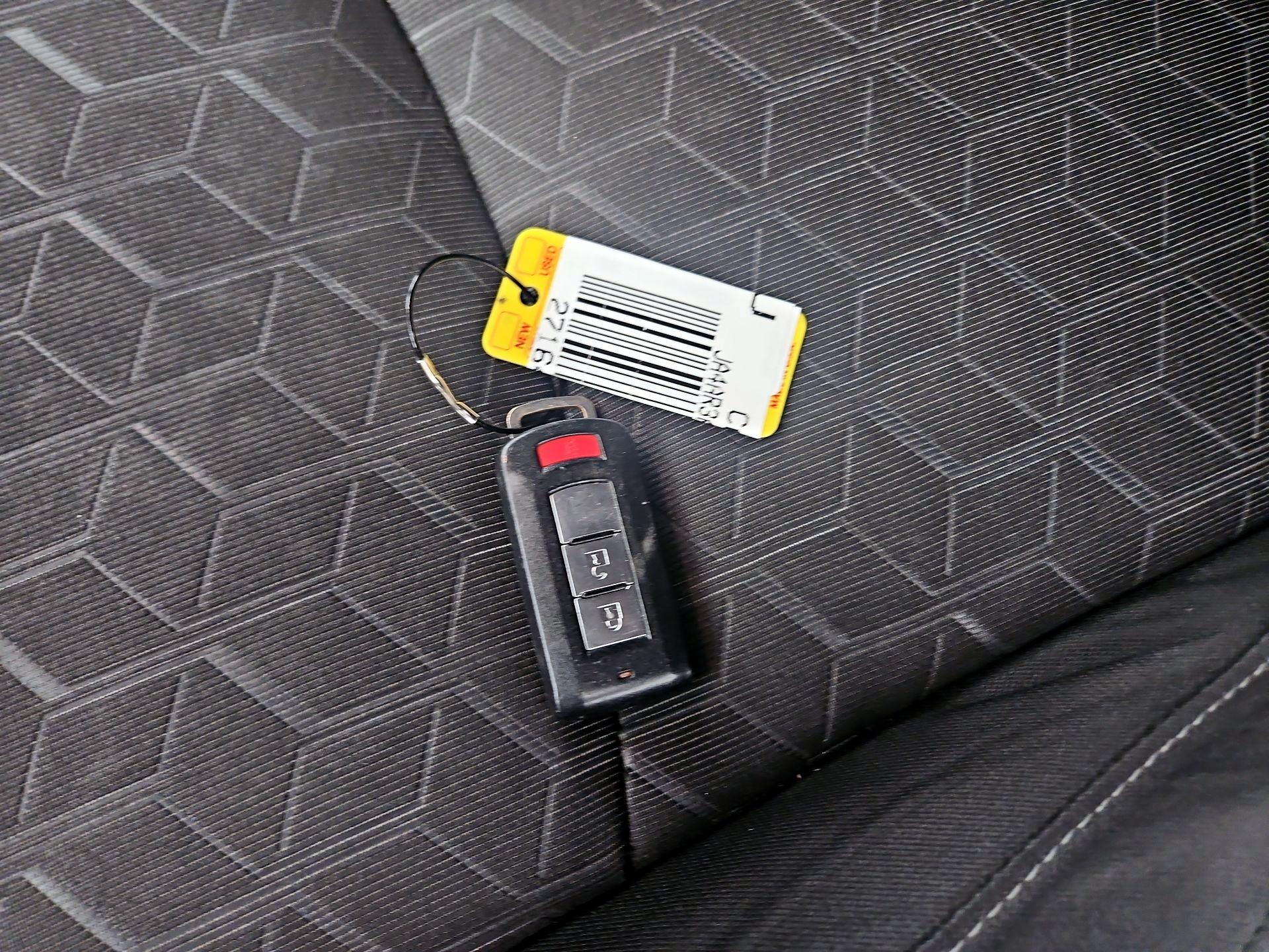 Thumbnail: 2020 Mitsubishi Outlander Sport - 20