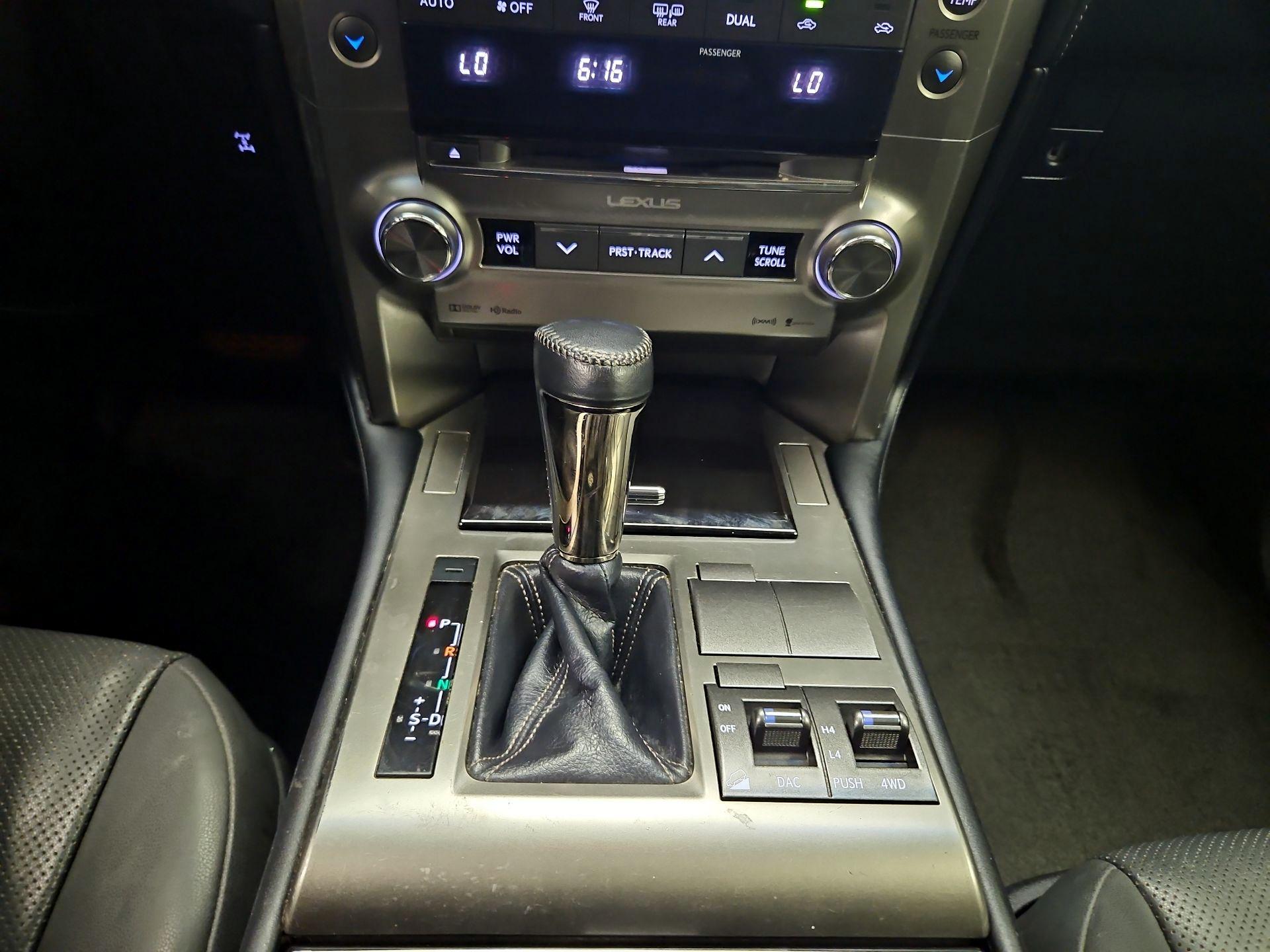 Thumbnail: 2016 Lexus GX - 16