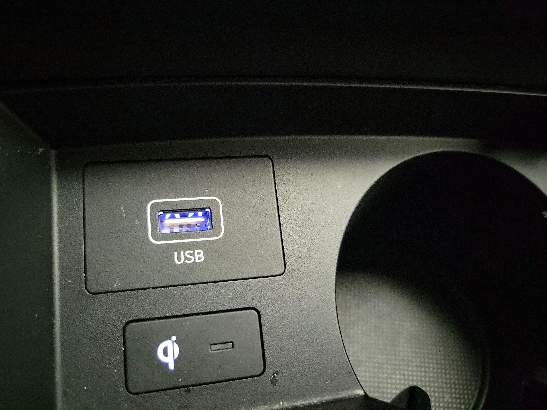 Thumbnail: 2021 Hyundai Santa Fe - 19