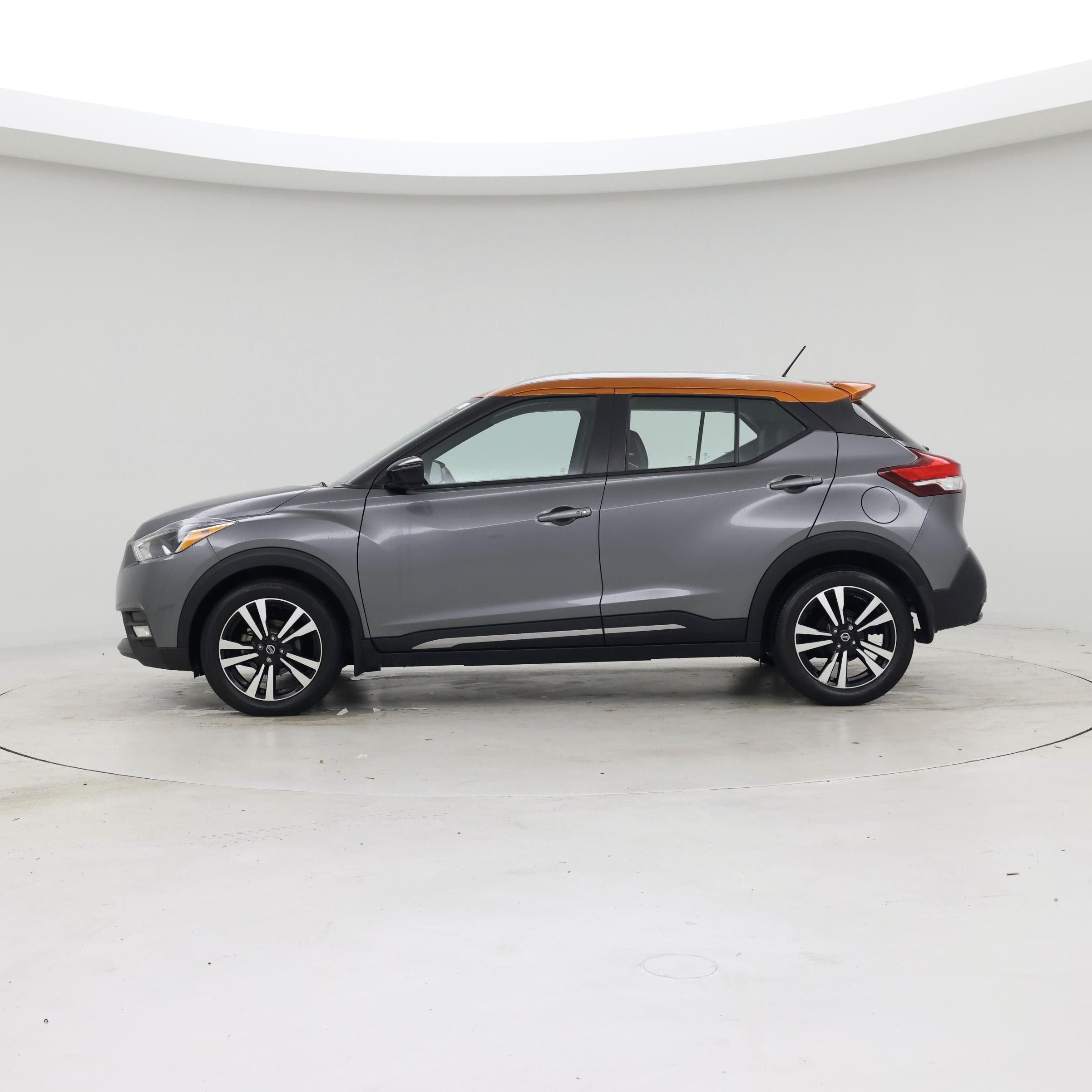 Thumbnail: 2019 Nissan Kicks - 3