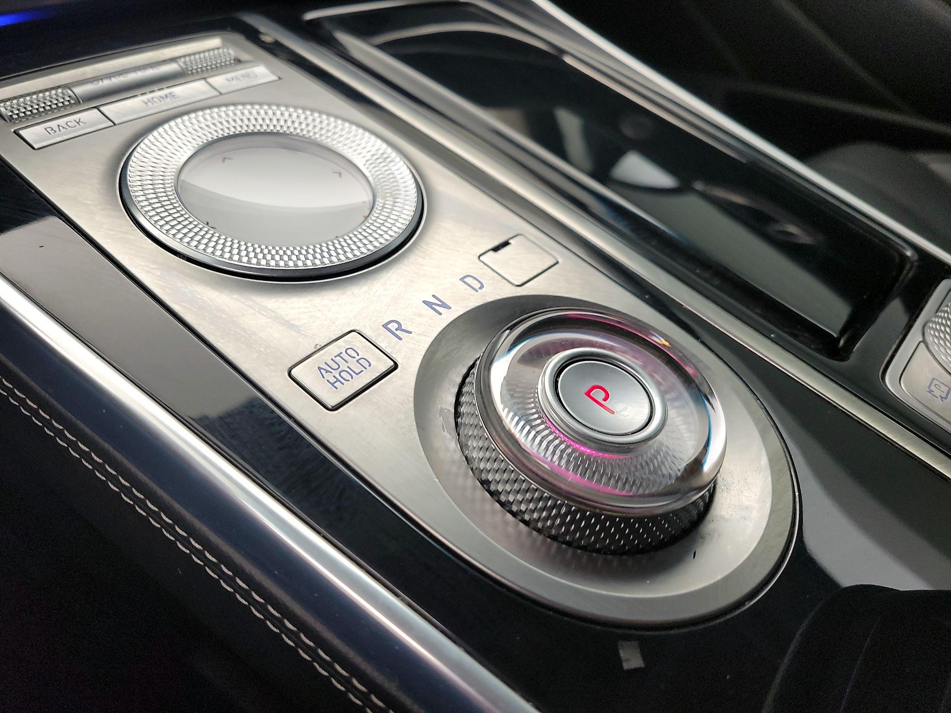 Thumbnail: 2021 Genesis GV80 - 18