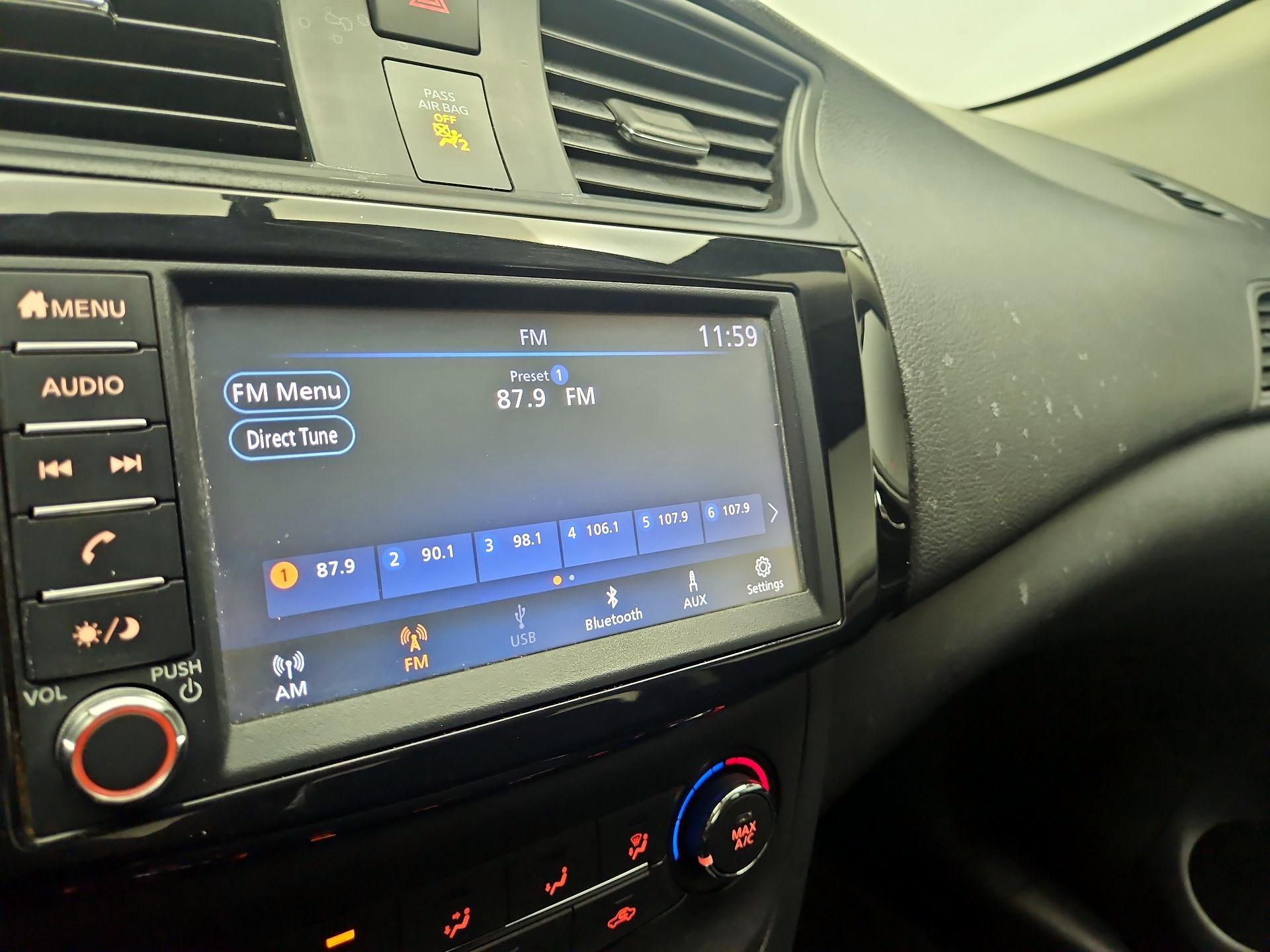 Thumbnail: 2019 Nissan Sentra - 15
