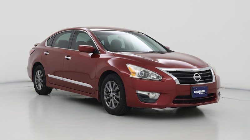2015 Nissan Altima S Hero Image