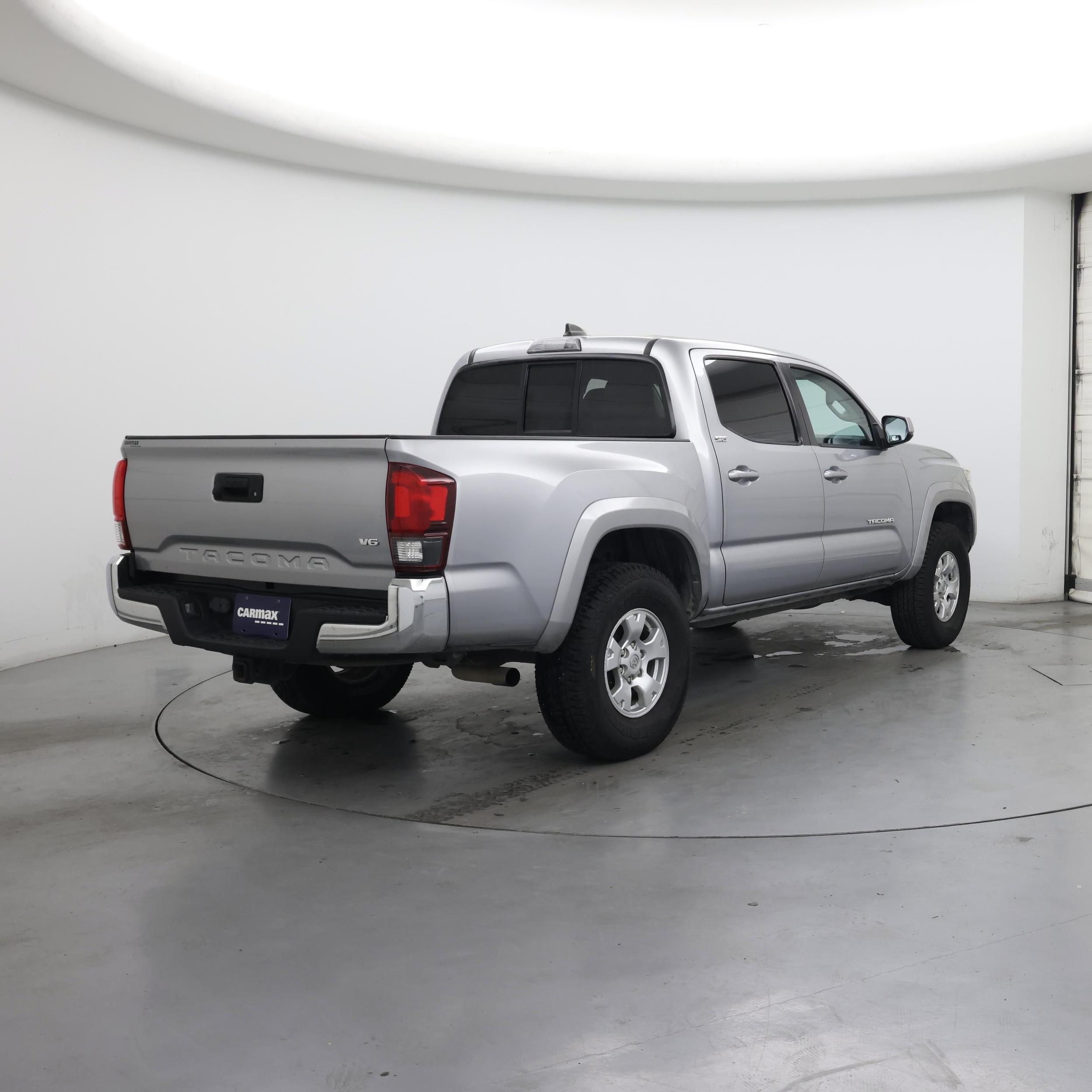 Thumbnail: 2020 Toyota Tacoma - 8