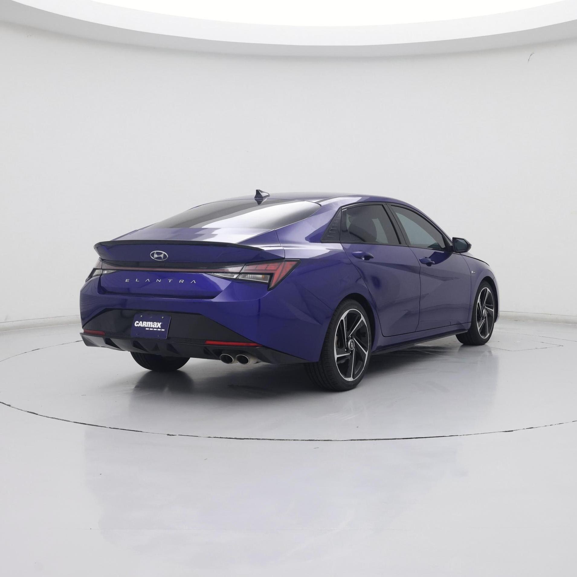 Thumbnail: 2022 Hyundai Elantra - 8