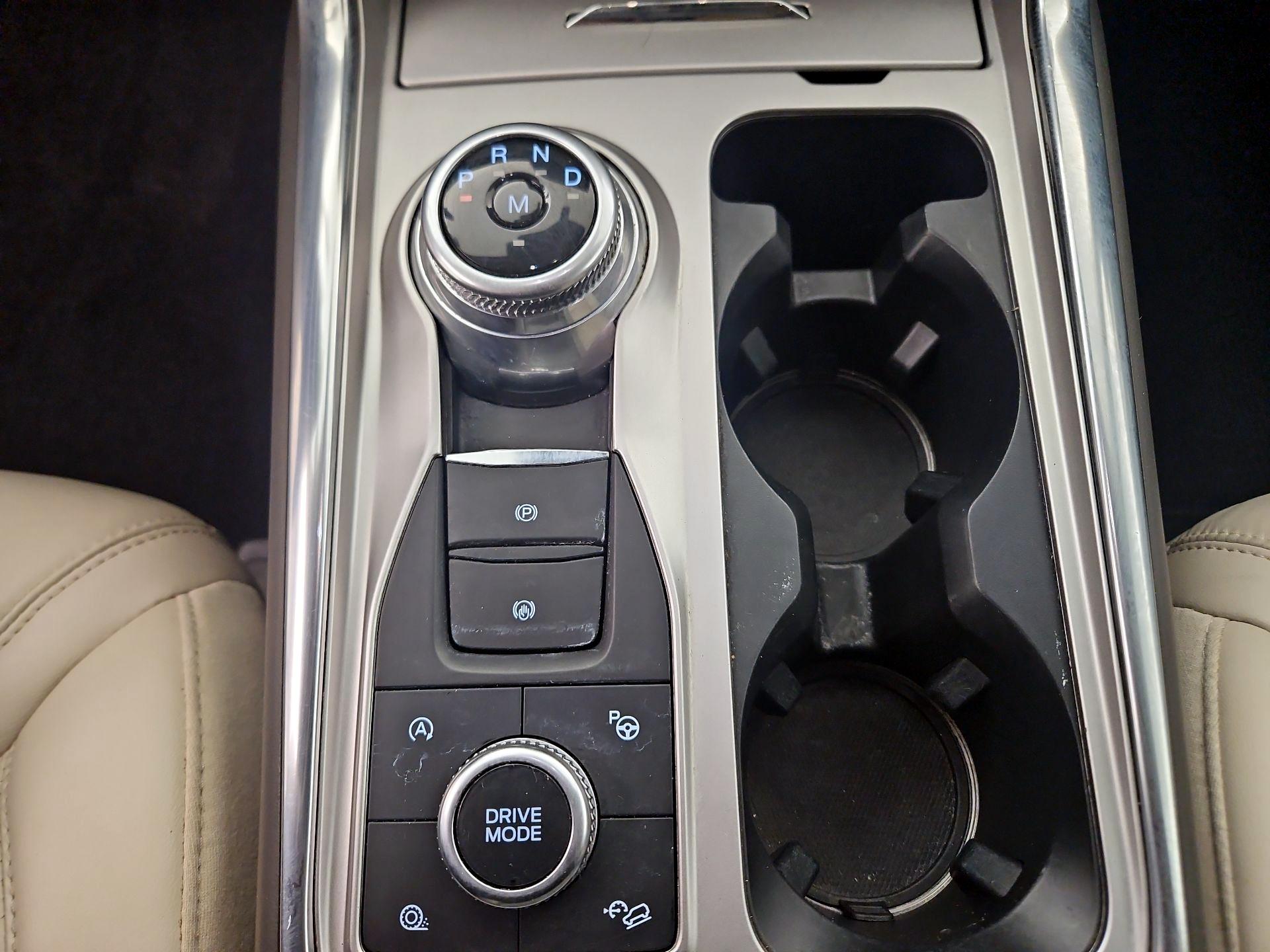 Thumbnail: 2020 Ford Explorer - 15