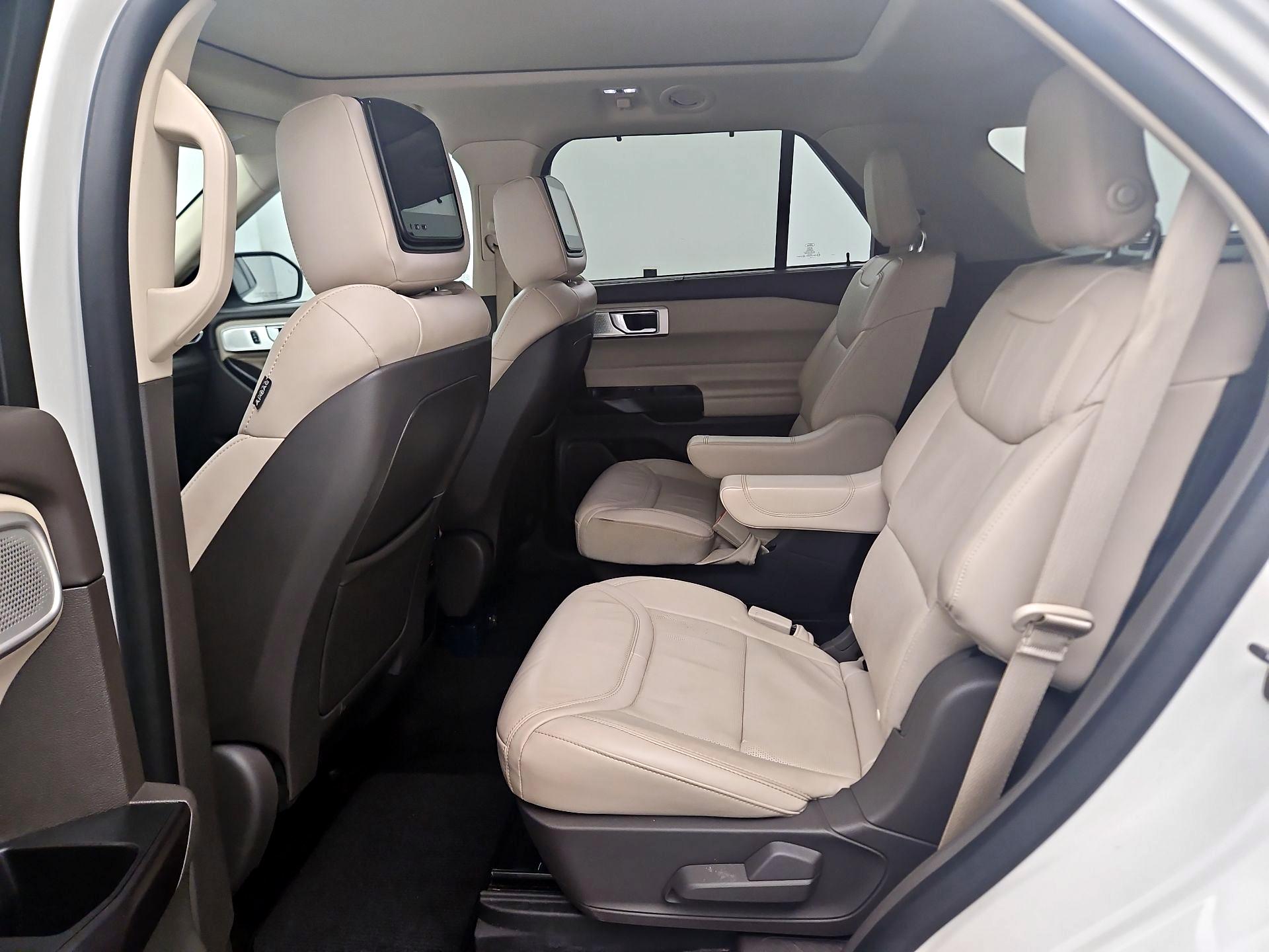 Thumbnail: 2020 Ford Explorer - 16
