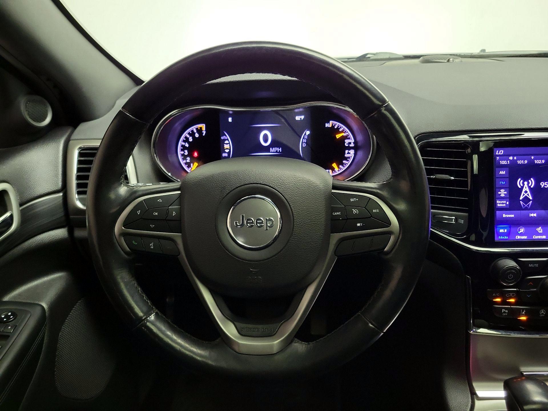 Thumbnail: 2020 Jeep Grand Cherokee - 10