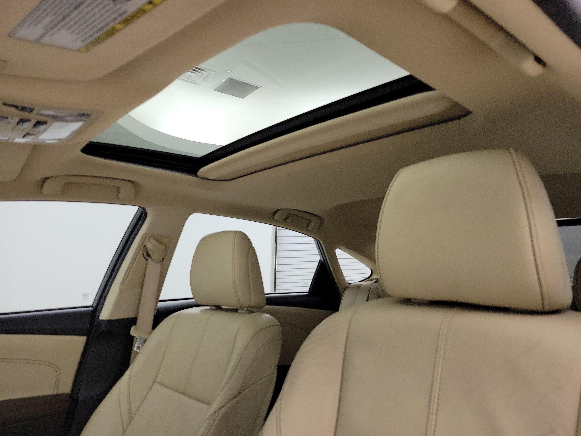 Thumbnail: 2014 Toyota Avalon - 18
