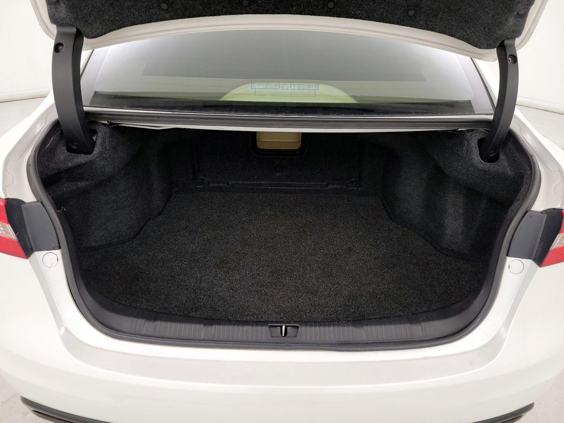 Thumbnail: 2014 Toyota Avalon - 20