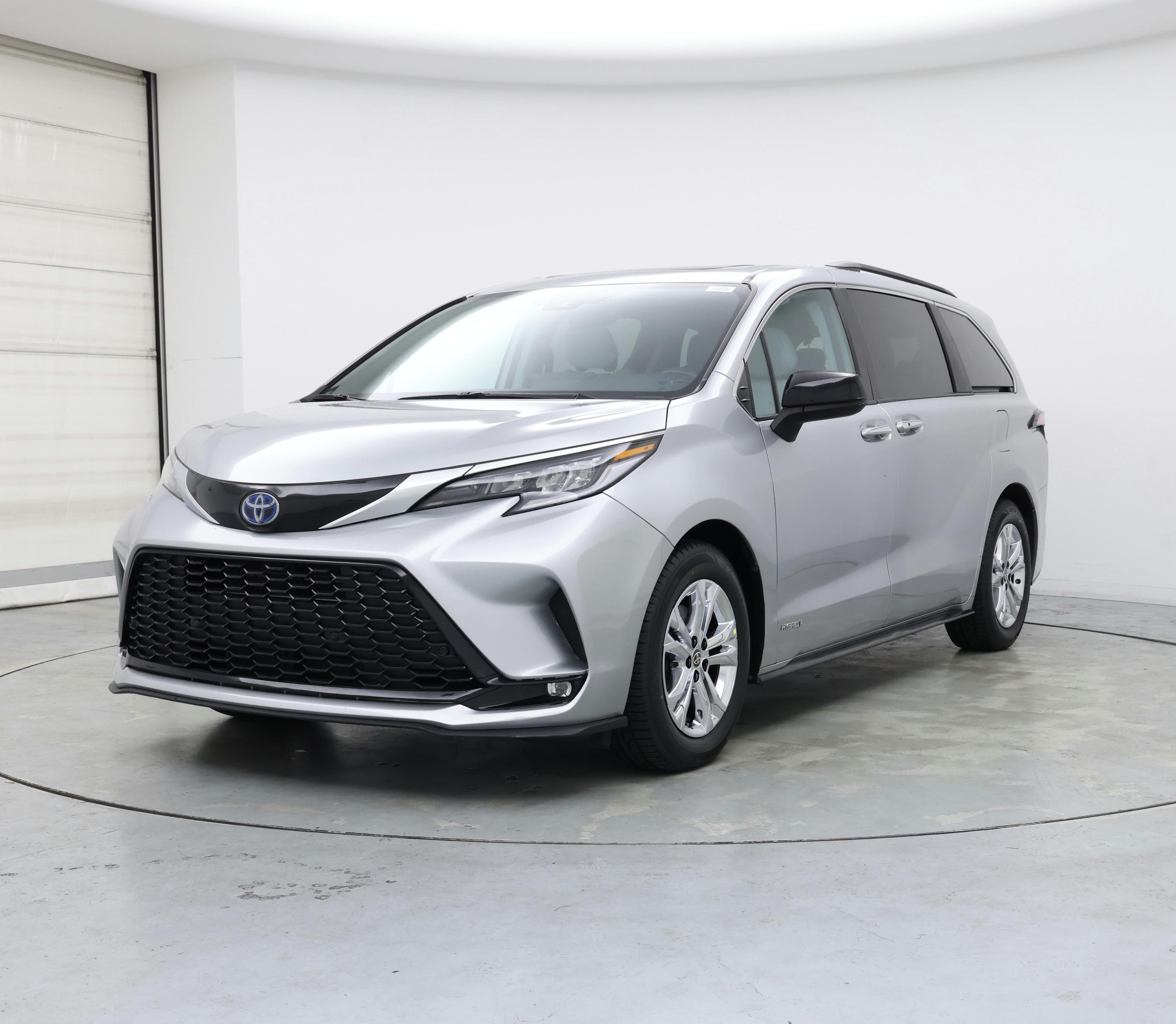 Thumbnail: 2021 Toyota Sienna - 4