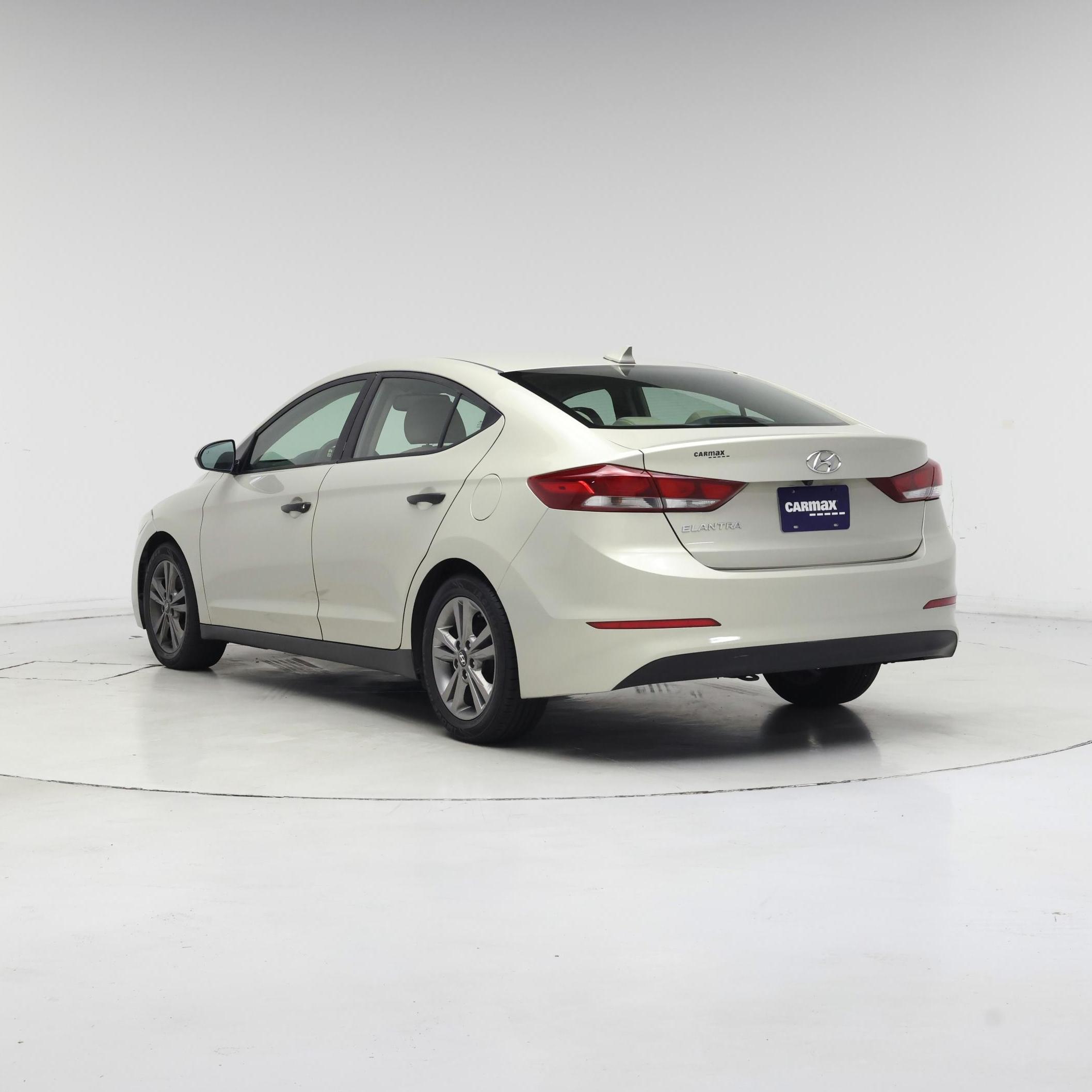 Thumbnail: 2017 Hyundai Elantra - 2