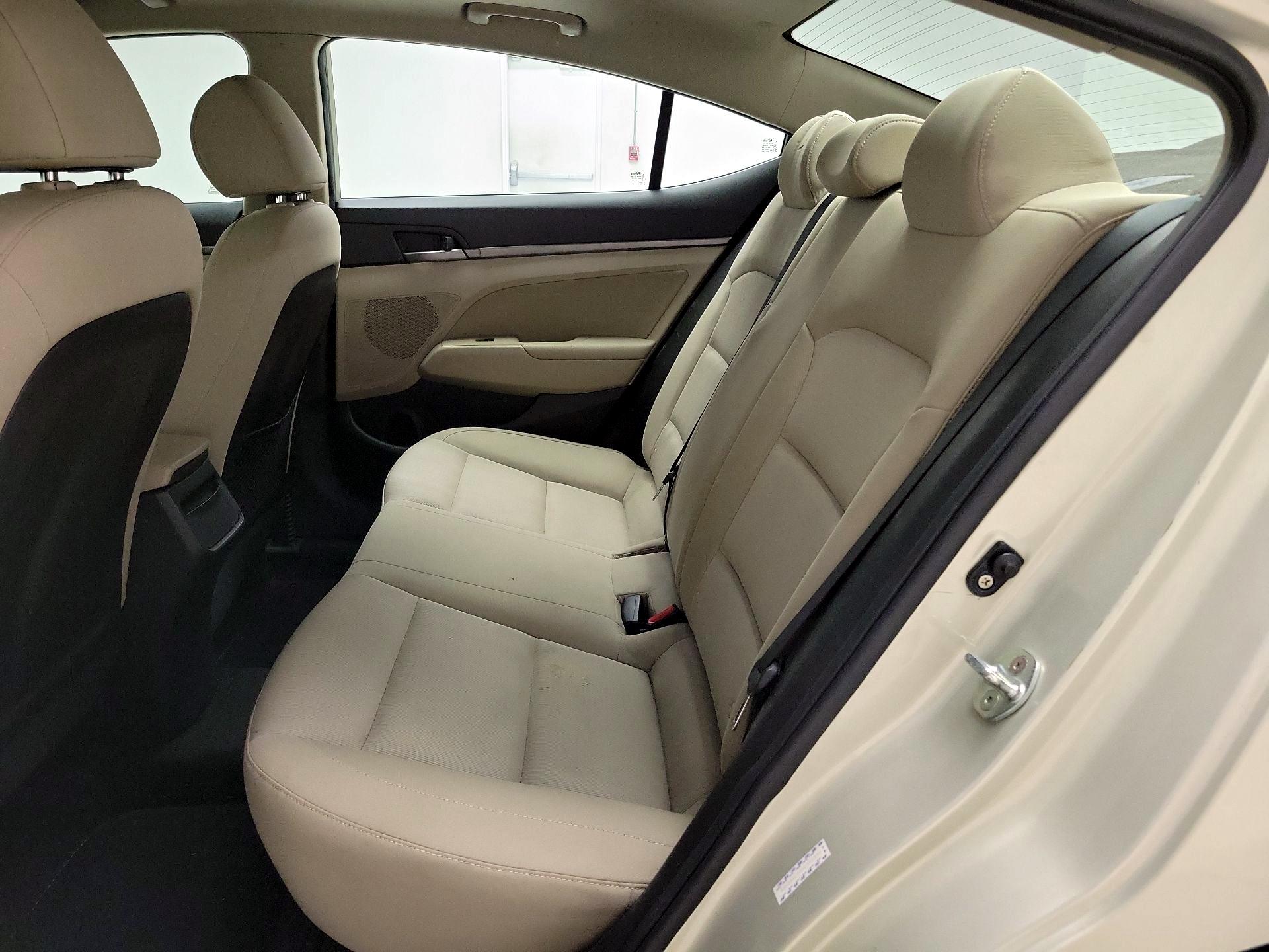 Thumbnail: 2017 Hyundai Elantra - 20