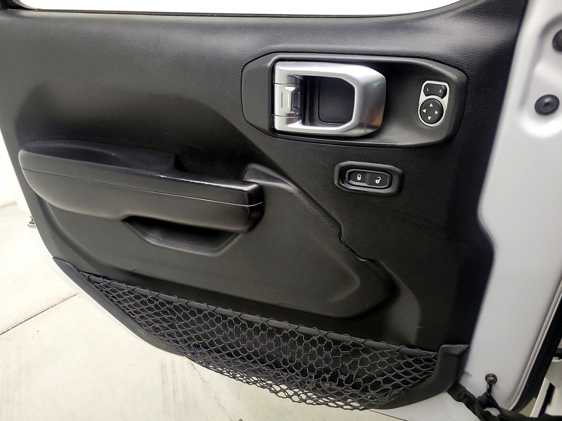 Thumbnail: 2020 Jeep Wrangler - 12