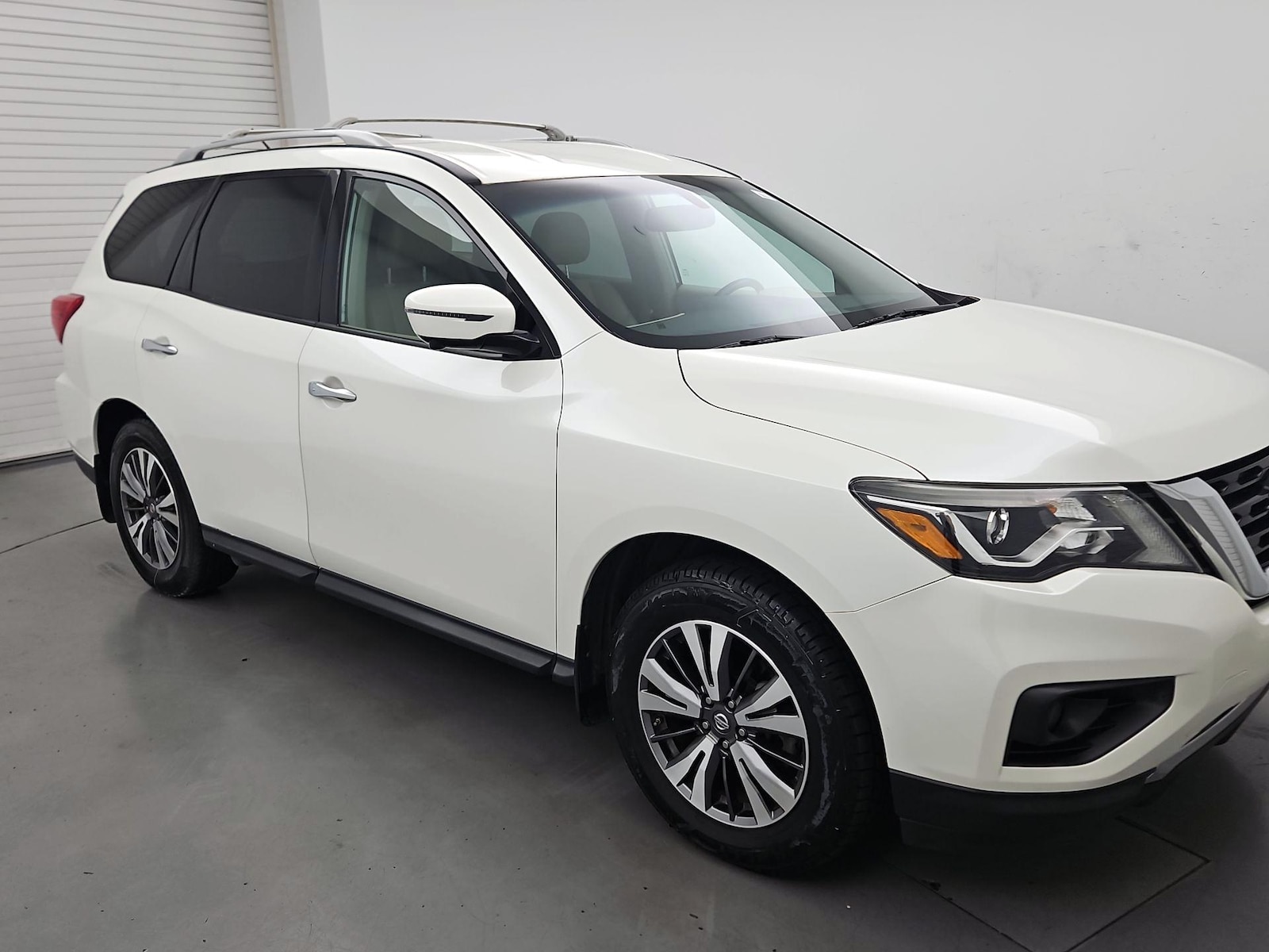 2017 Nissan Pathfinder SL