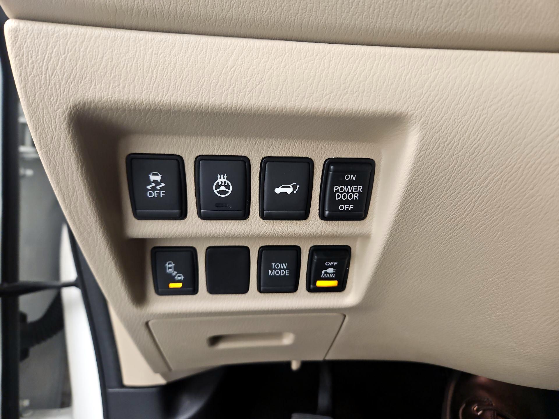 Thumbnail: 2017 Nissan Pathfinder - 11