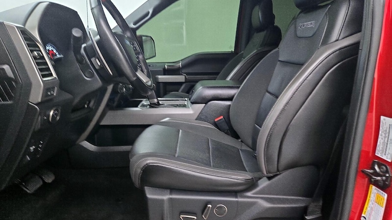 2020 Ford F-150 Raptor 11