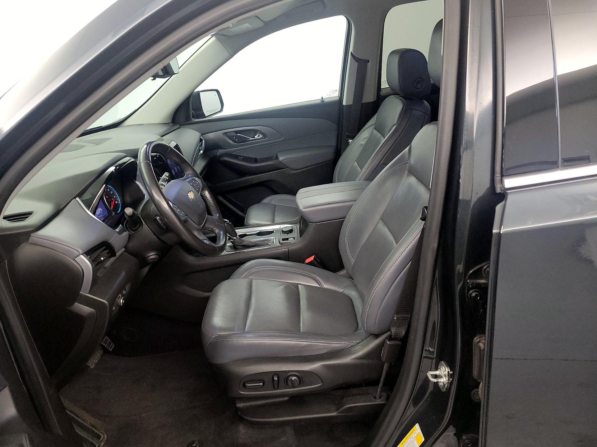 Thumbnail: 2020 Chevrolet Traverse - 11