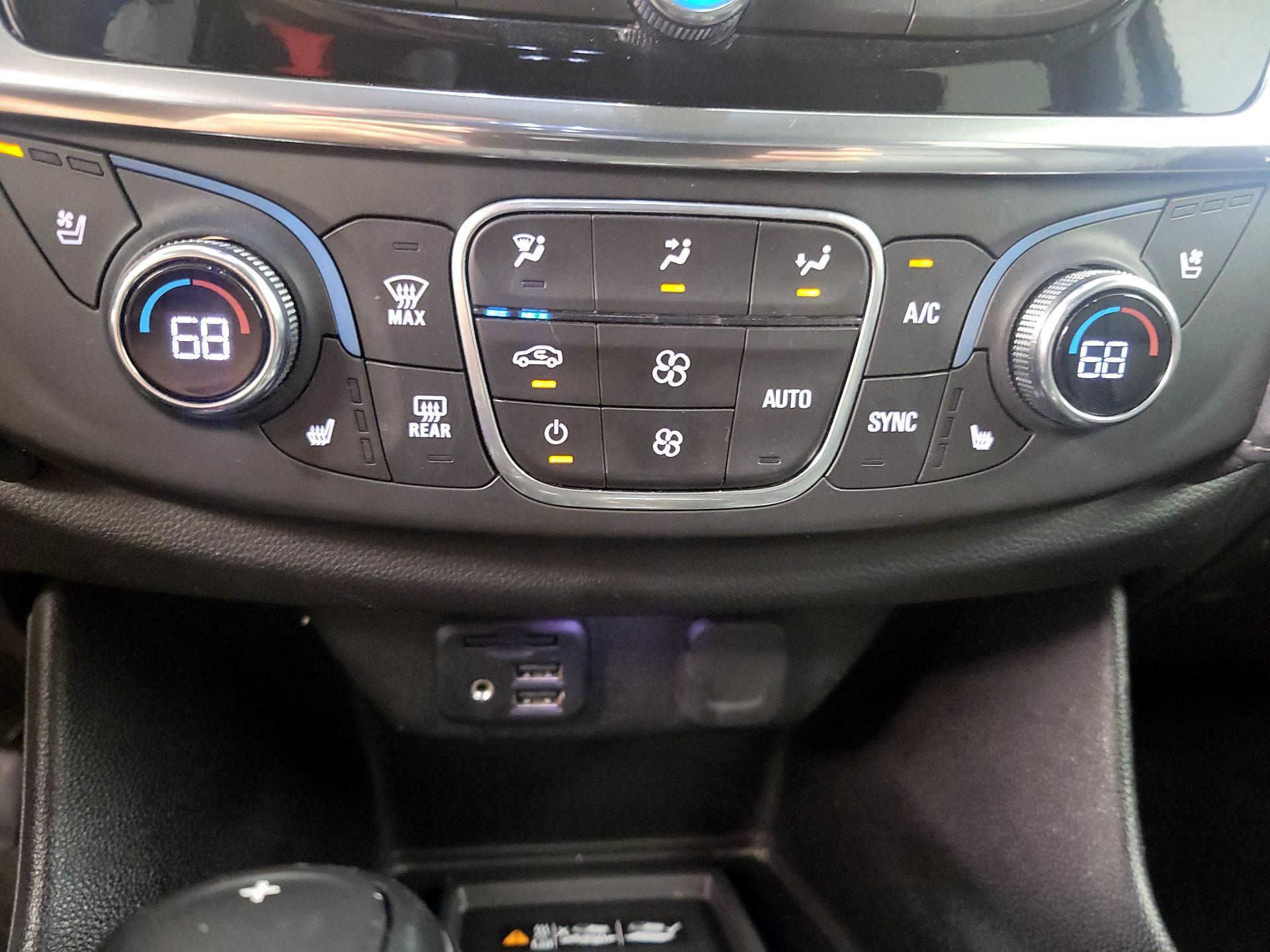 Thumbnail: 2020 Chevrolet Traverse - 14