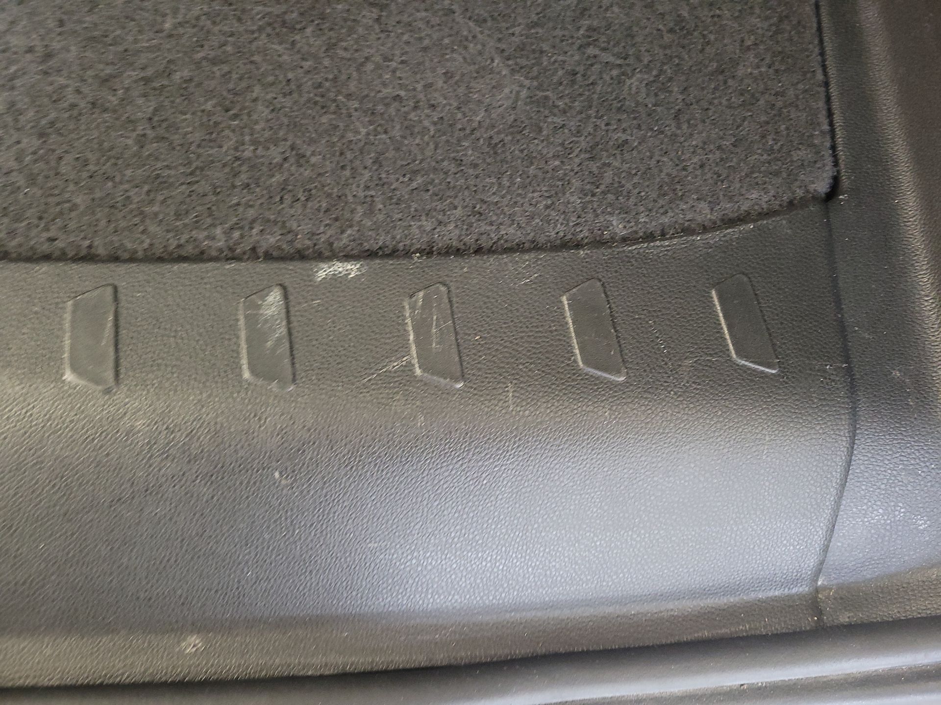 Thumbnail: 2020 Chevrolet Traverse - 19