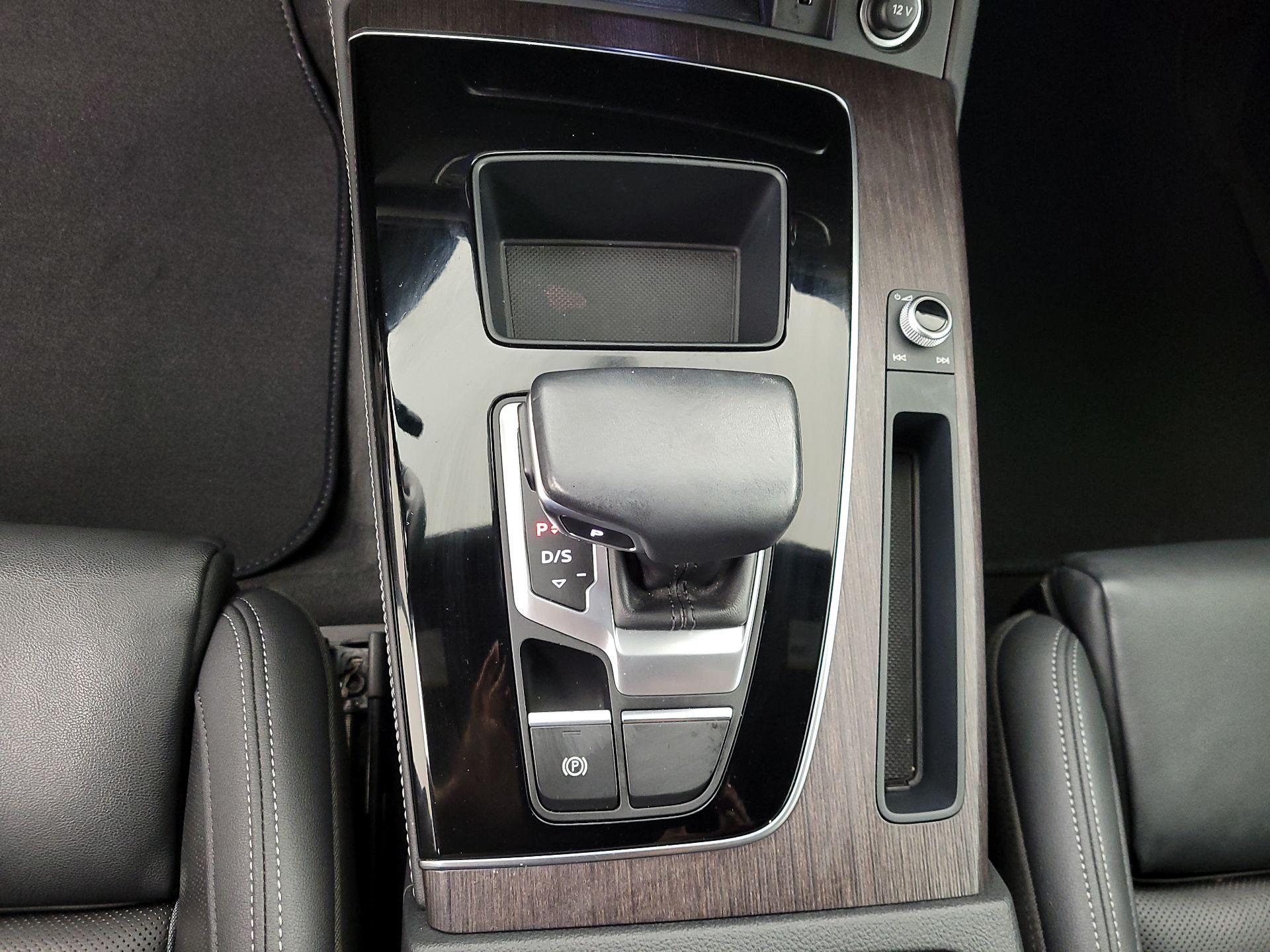 Thumbnail: 2021 Audi Q5 - 18
