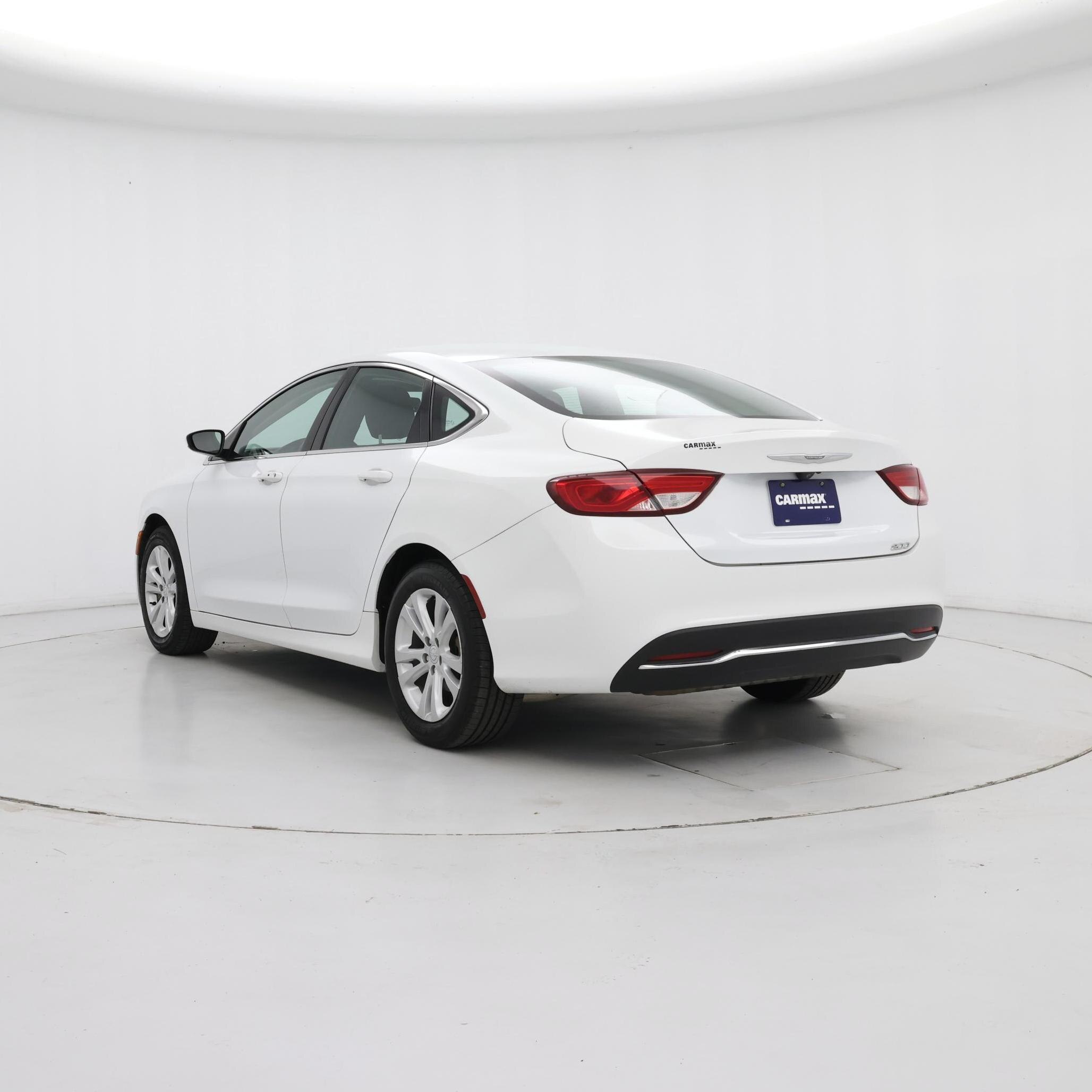 Thumbnail: 2016 Chrysler 200 - 2