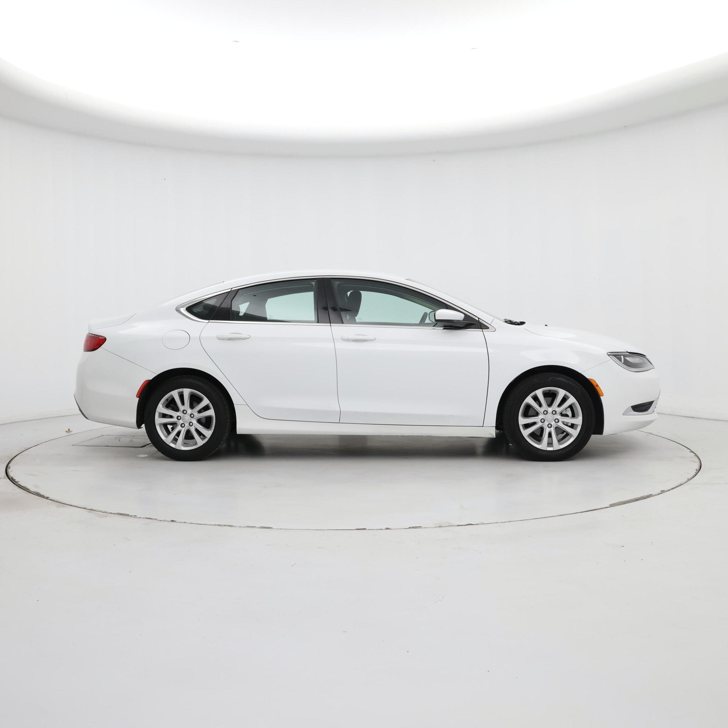 Thumbnail: 2016 Chrysler 200 - 7
