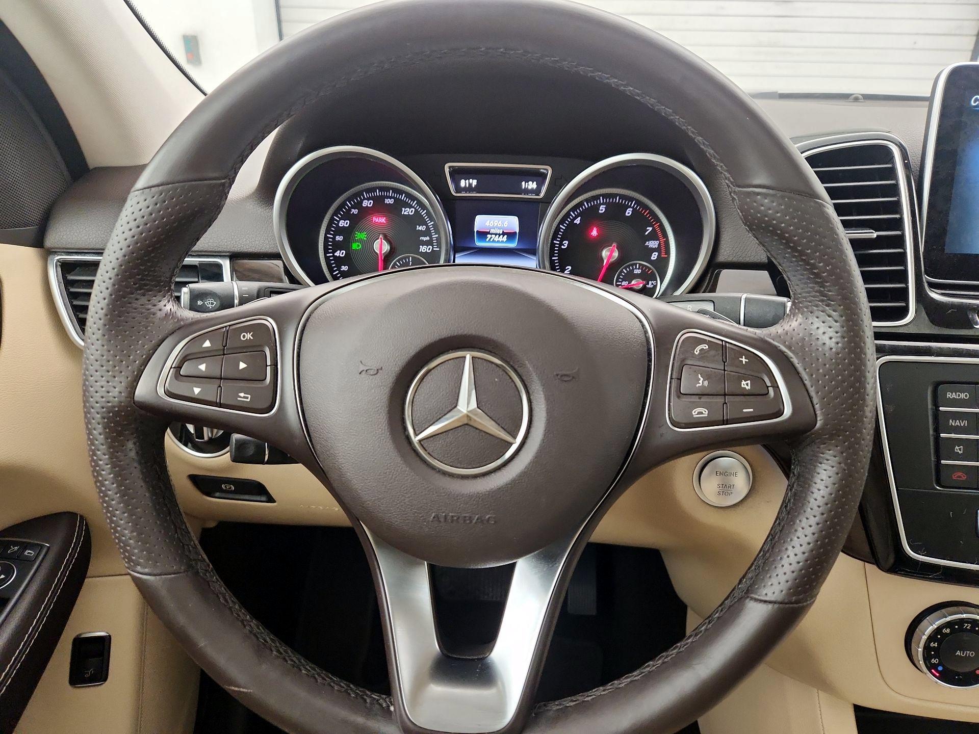 Thumbnail: 2016 Mercedes-Benz GLE - 10