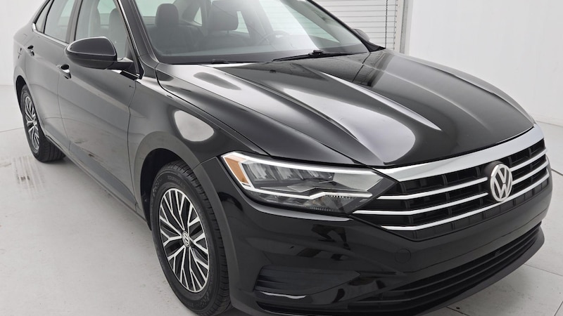 2019 Volkswagen Jetta SE Hero Image