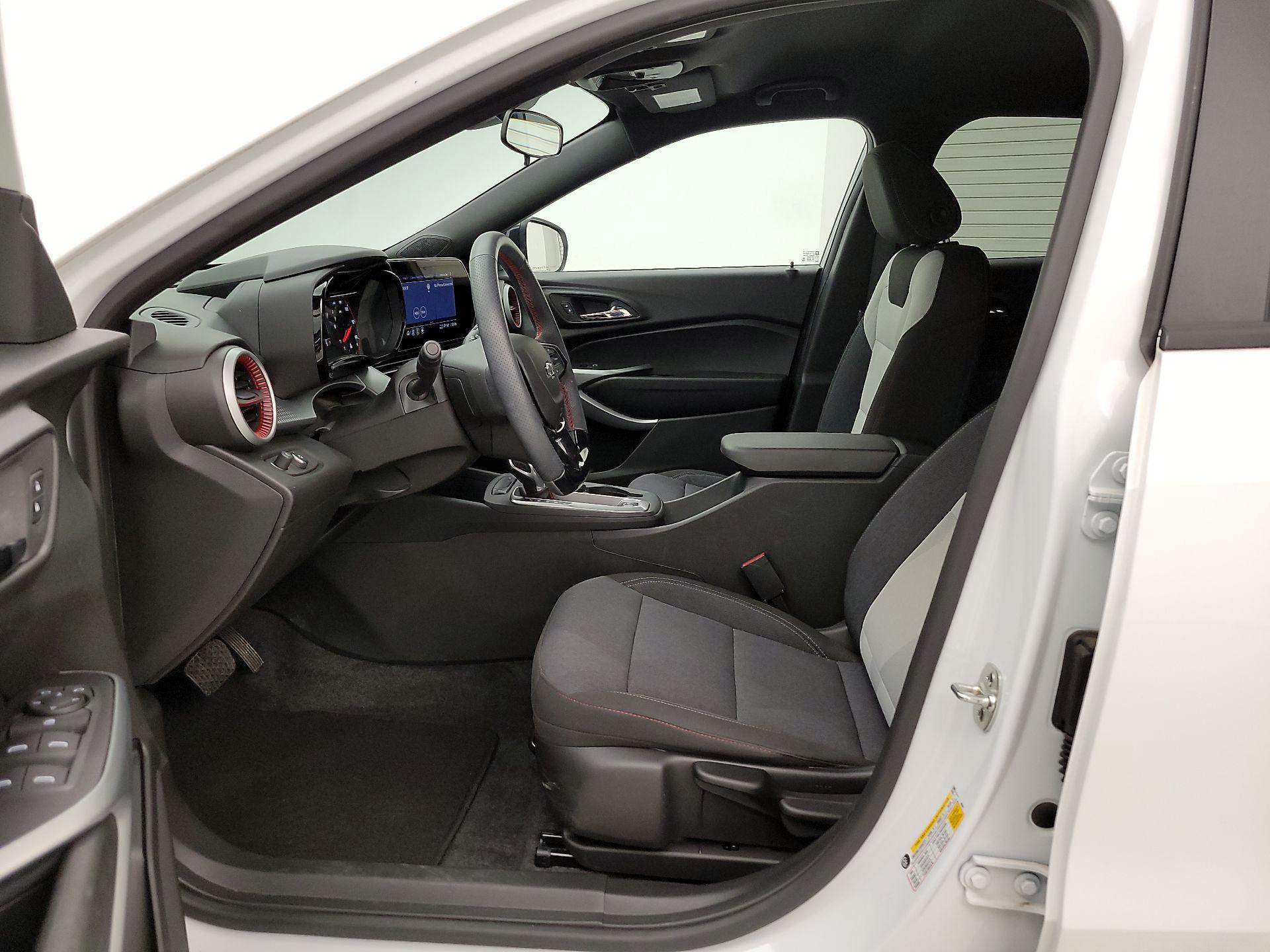 Thumbnail: 2024 Chevrolet Trax - 11