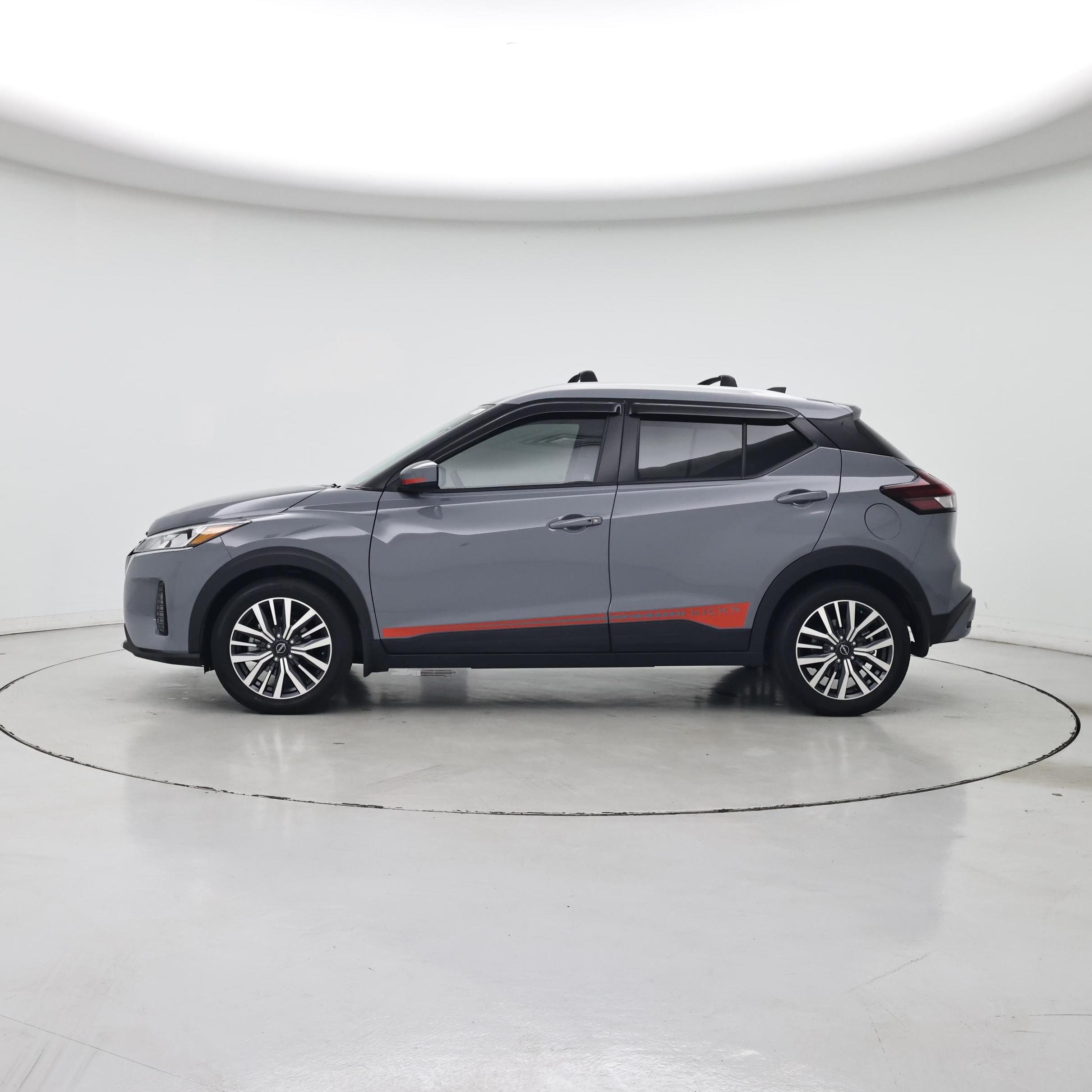 Thumbnail: 2023 Nissan Kicks - 3
