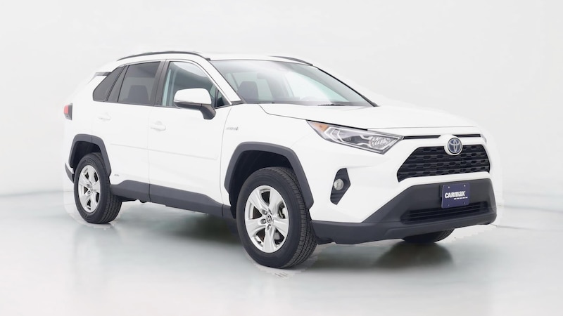 2021 Toyota RAV4 XLE Hero Image