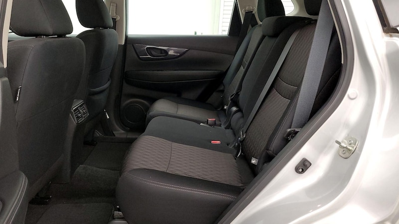 2020 Nissan Rogue S 19