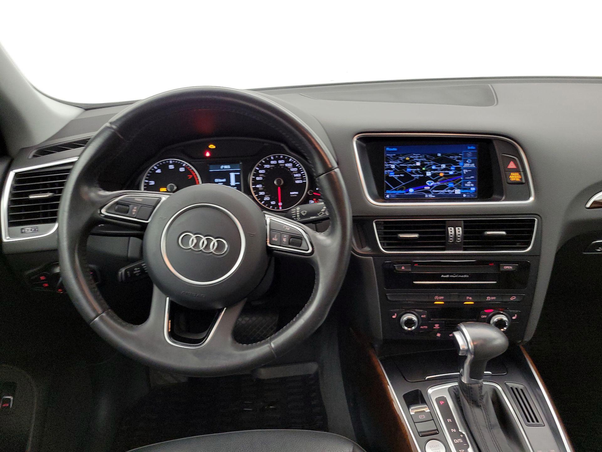 Thumbnail: 2015 Audi Q5 - 10