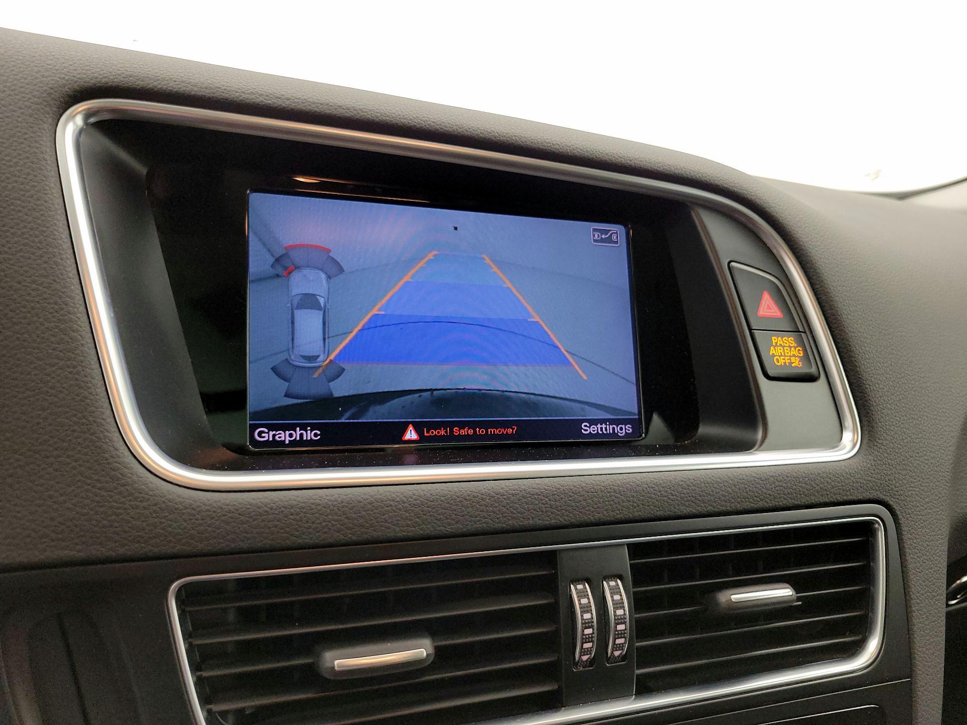 Thumbnail: 2015 Audi Q5 - 15