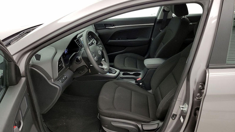 2020 Hyundai Elantra SE 11