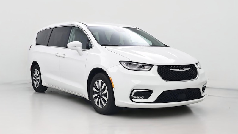 2022 Chrysler Pacifica Hybrid Touring L Hero Image