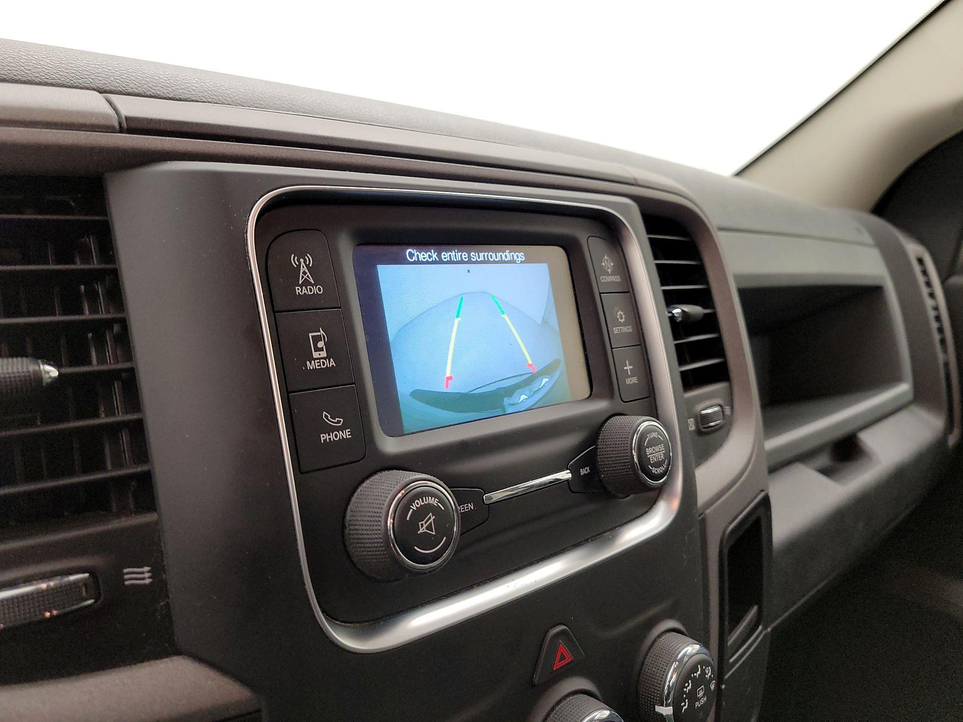 Thumbnail: 2019 RAM 1500 Classic - 14