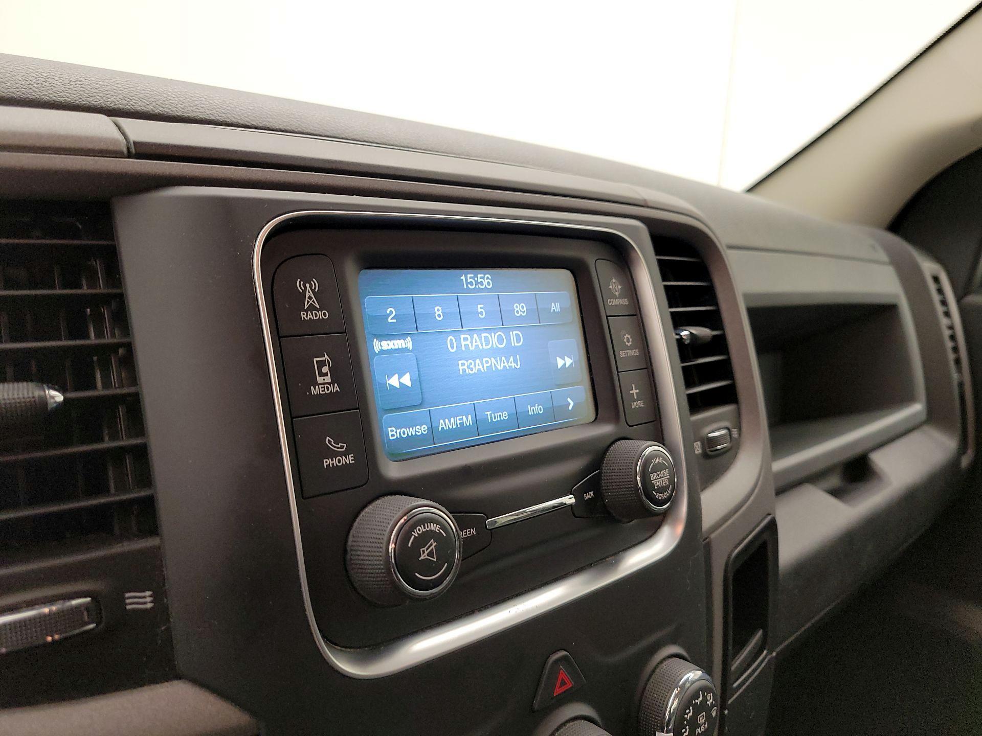 Thumbnail: 2019 RAM 1500 Classic - 15