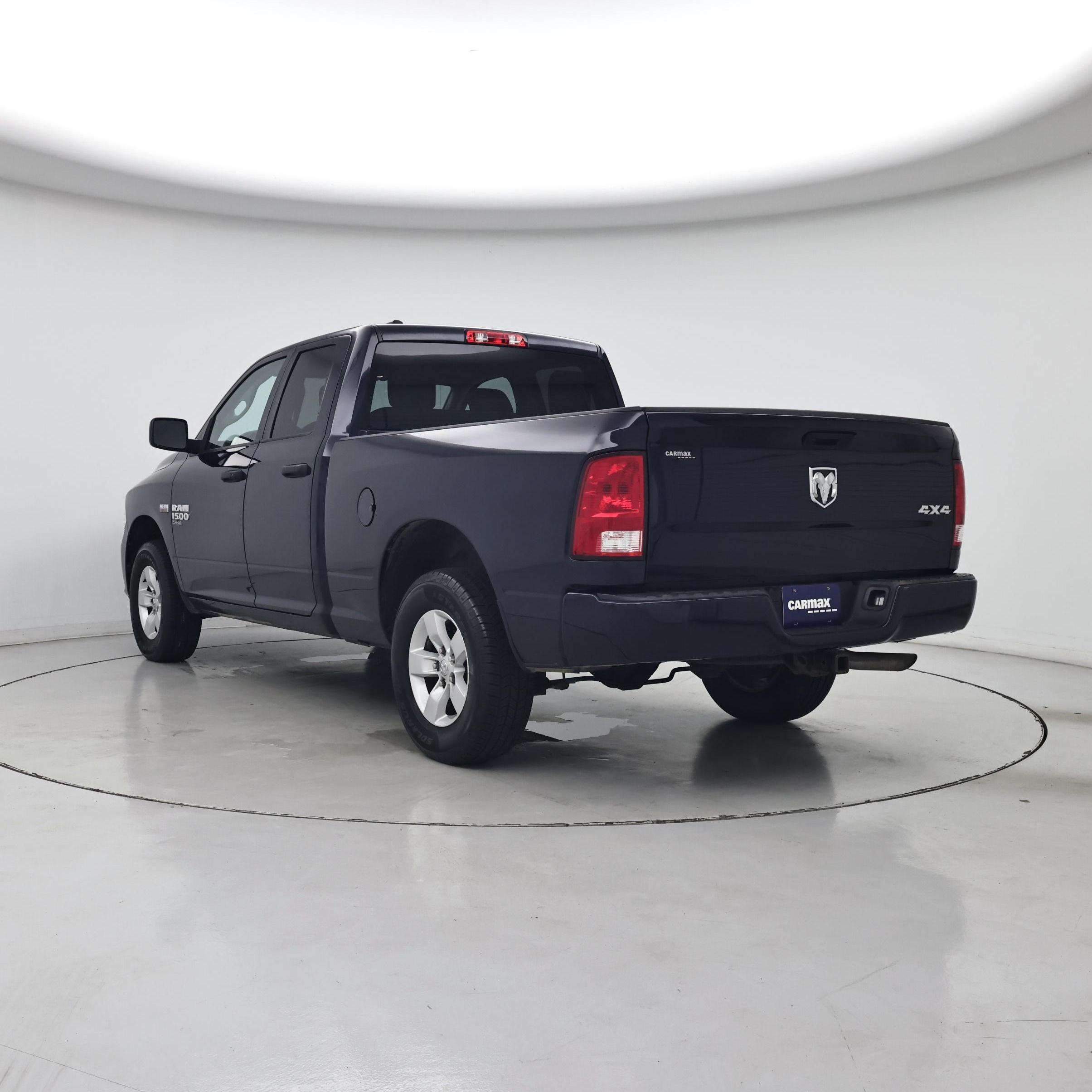 Thumbnail: 2019 RAM 1500 Classic - 2