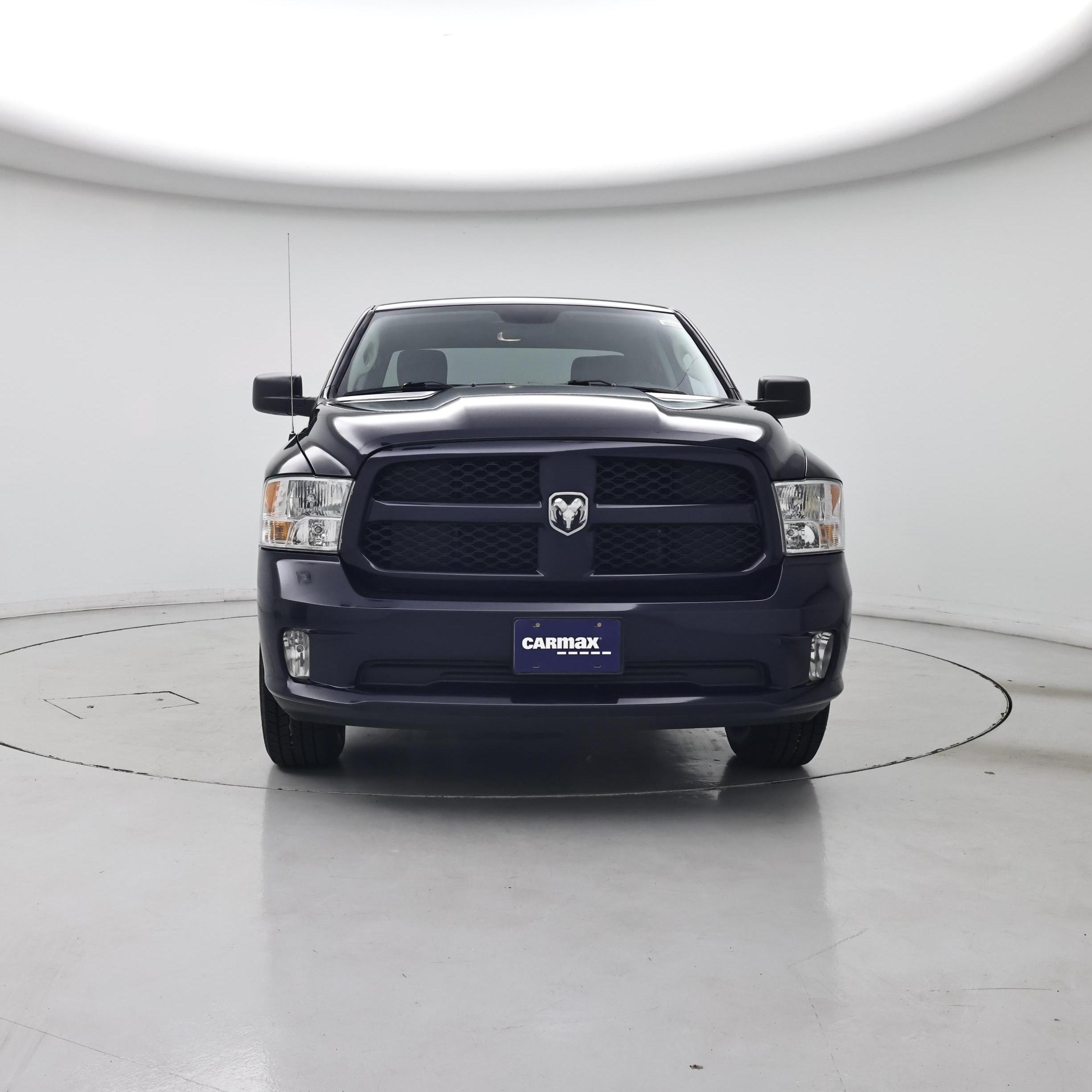 Thumbnail: 2019 RAM 1500 Classic - 5
