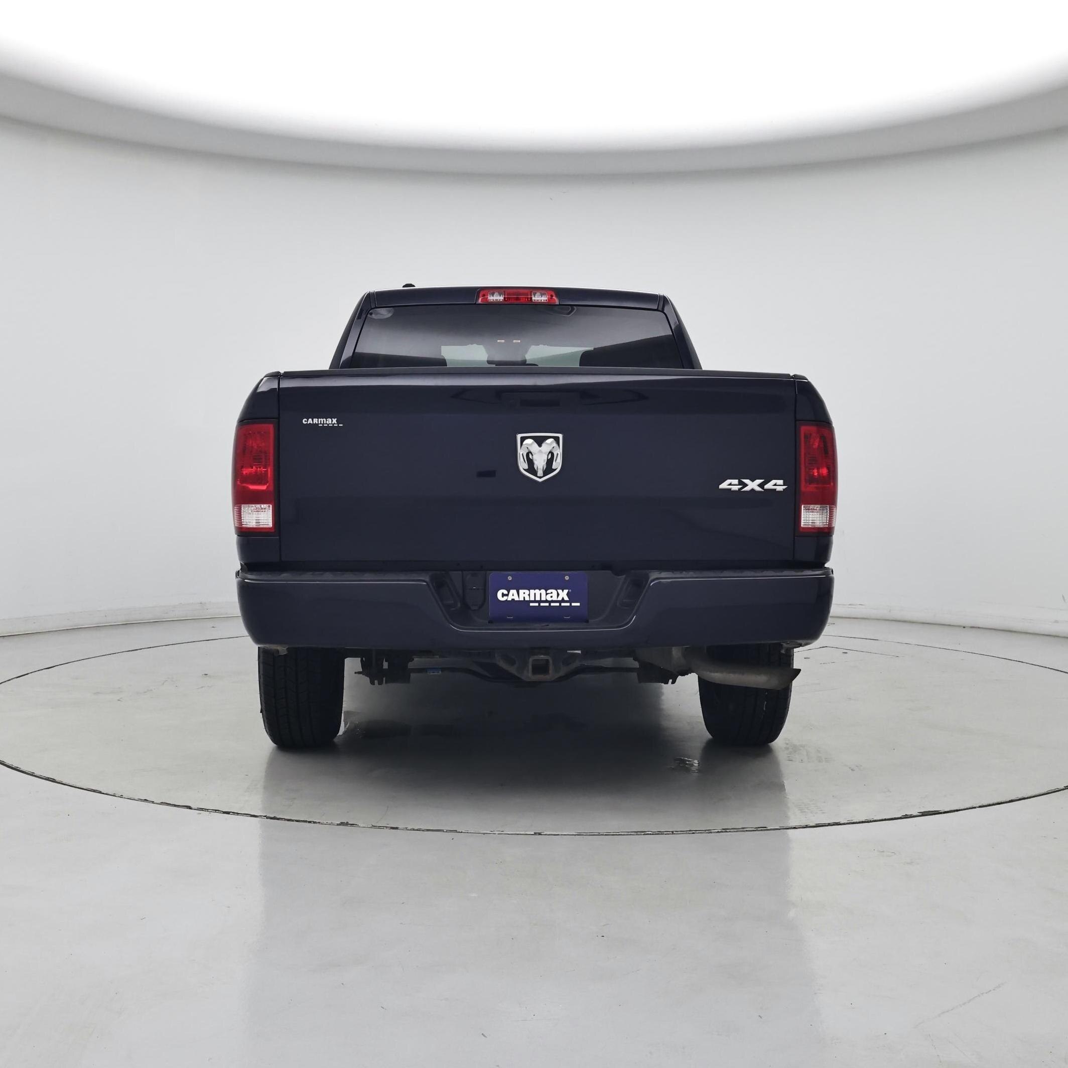 Thumbnail: 2019 RAM 1500 Classic - 6