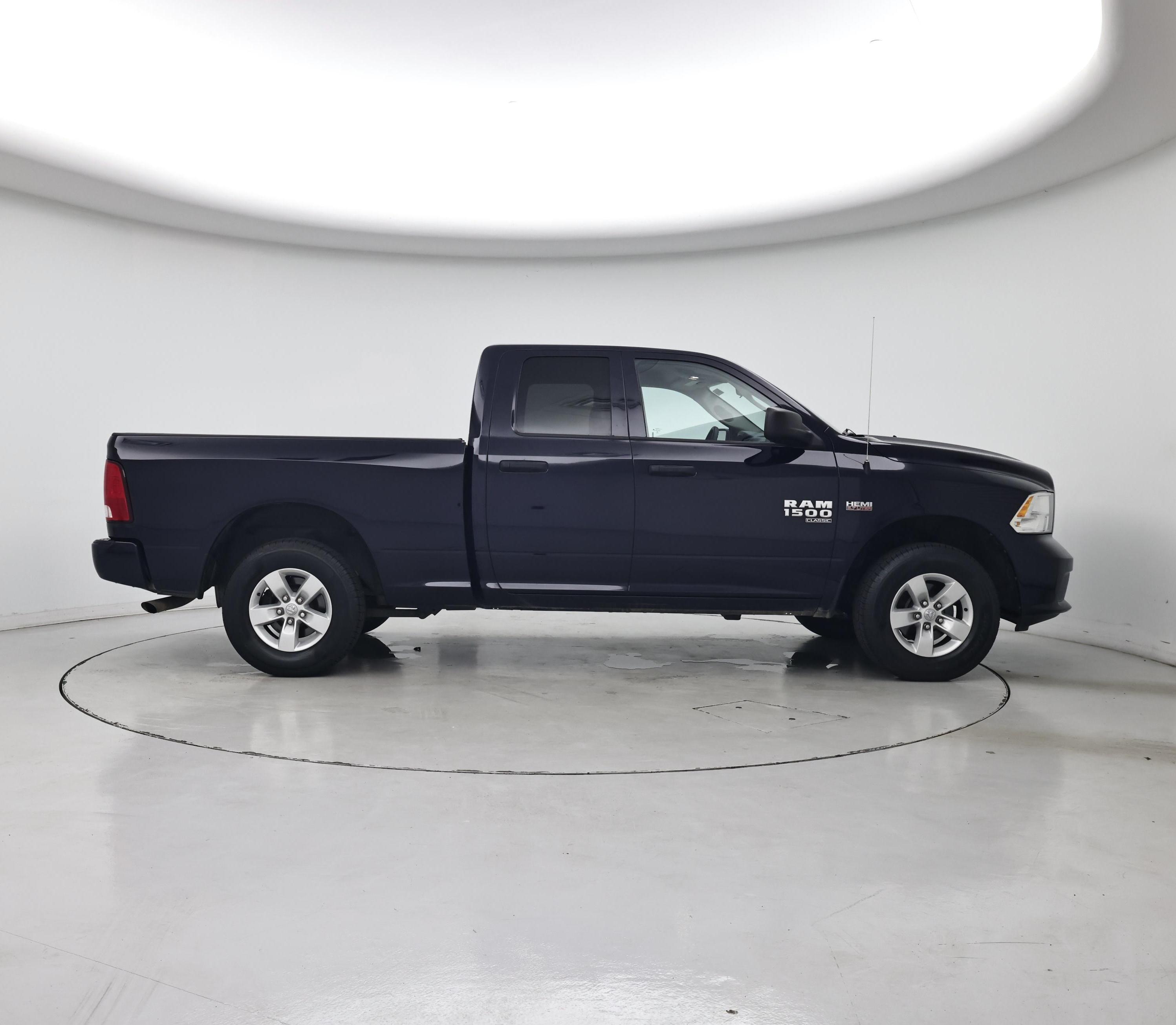 Thumbnail: 2019 RAM 1500 Classic - 7