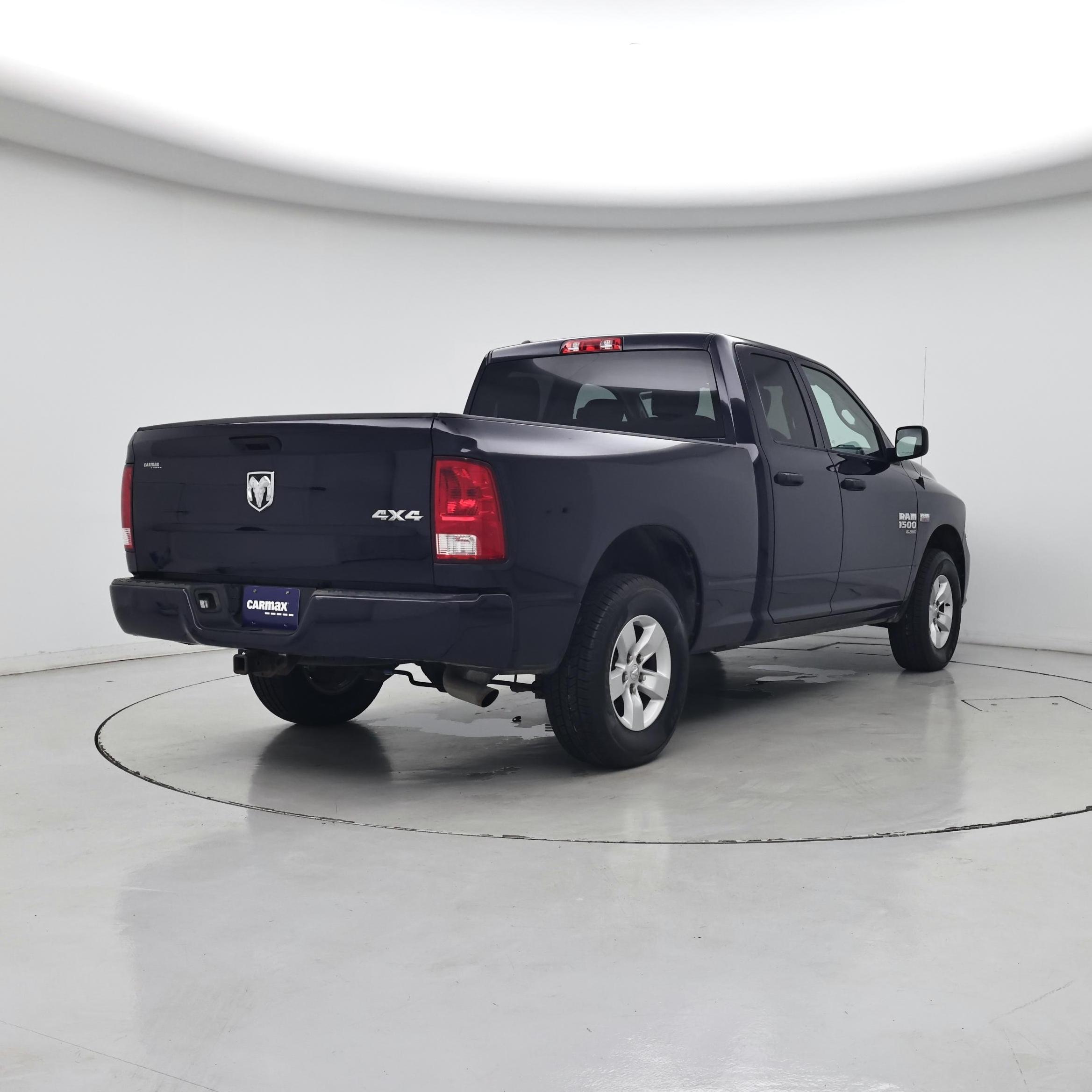 Thumbnail: 2019 RAM 1500 Classic - 8