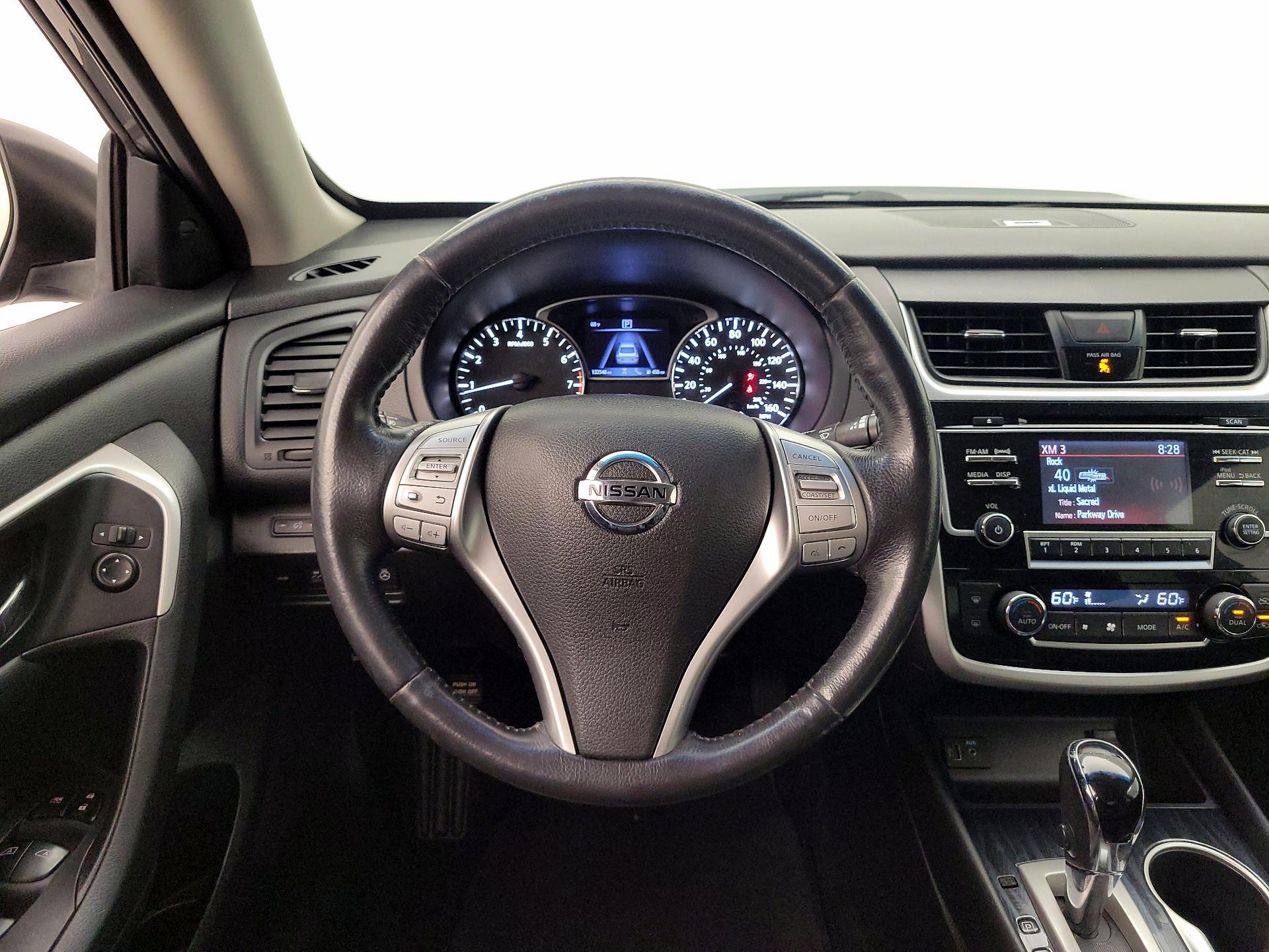 Thumbnail: 2018 Nissan Altima - 10