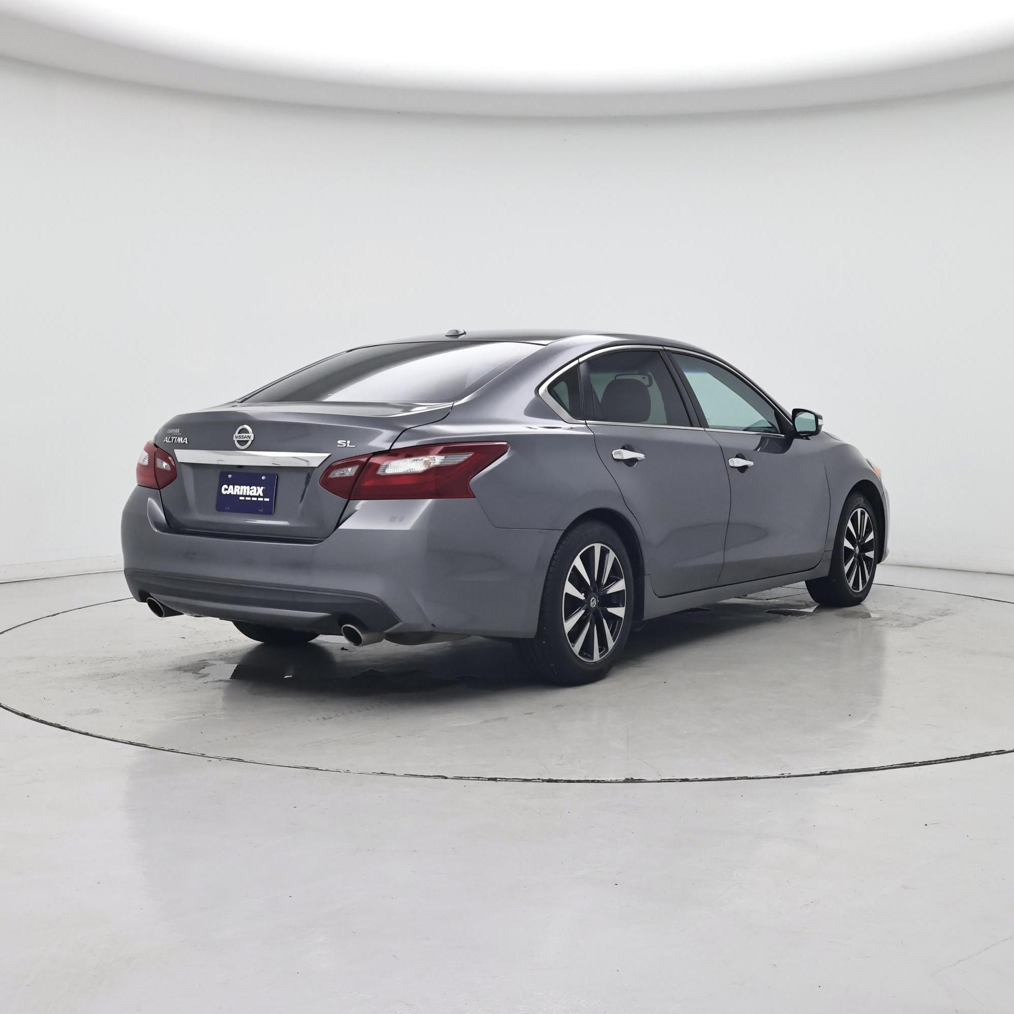 Thumbnail: 2018 Nissan Altima - 8