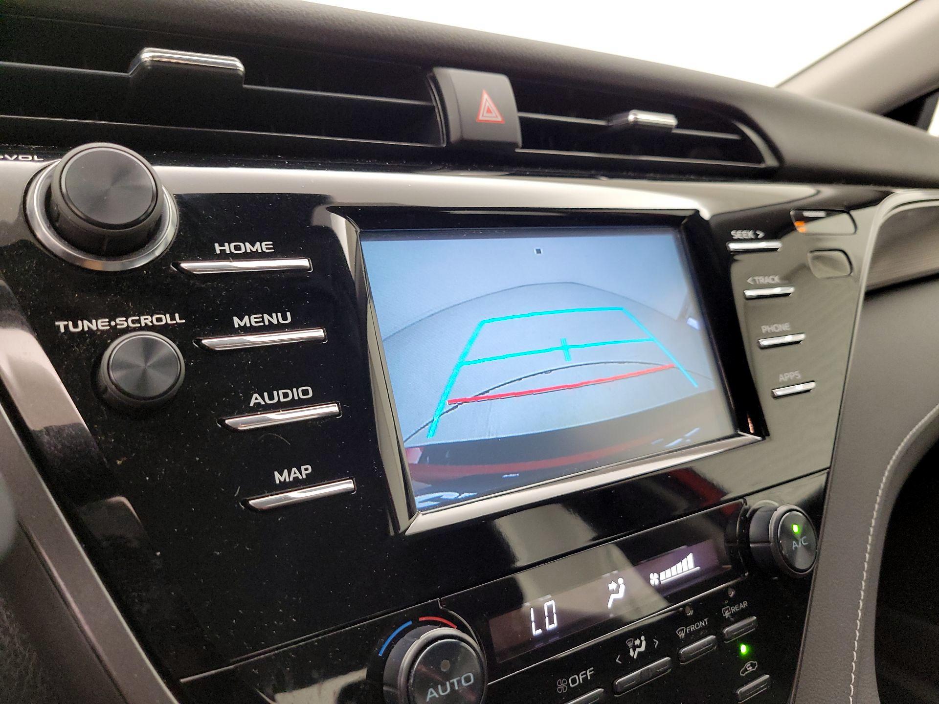 Thumbnail: 2019 Toyota Camry - 14