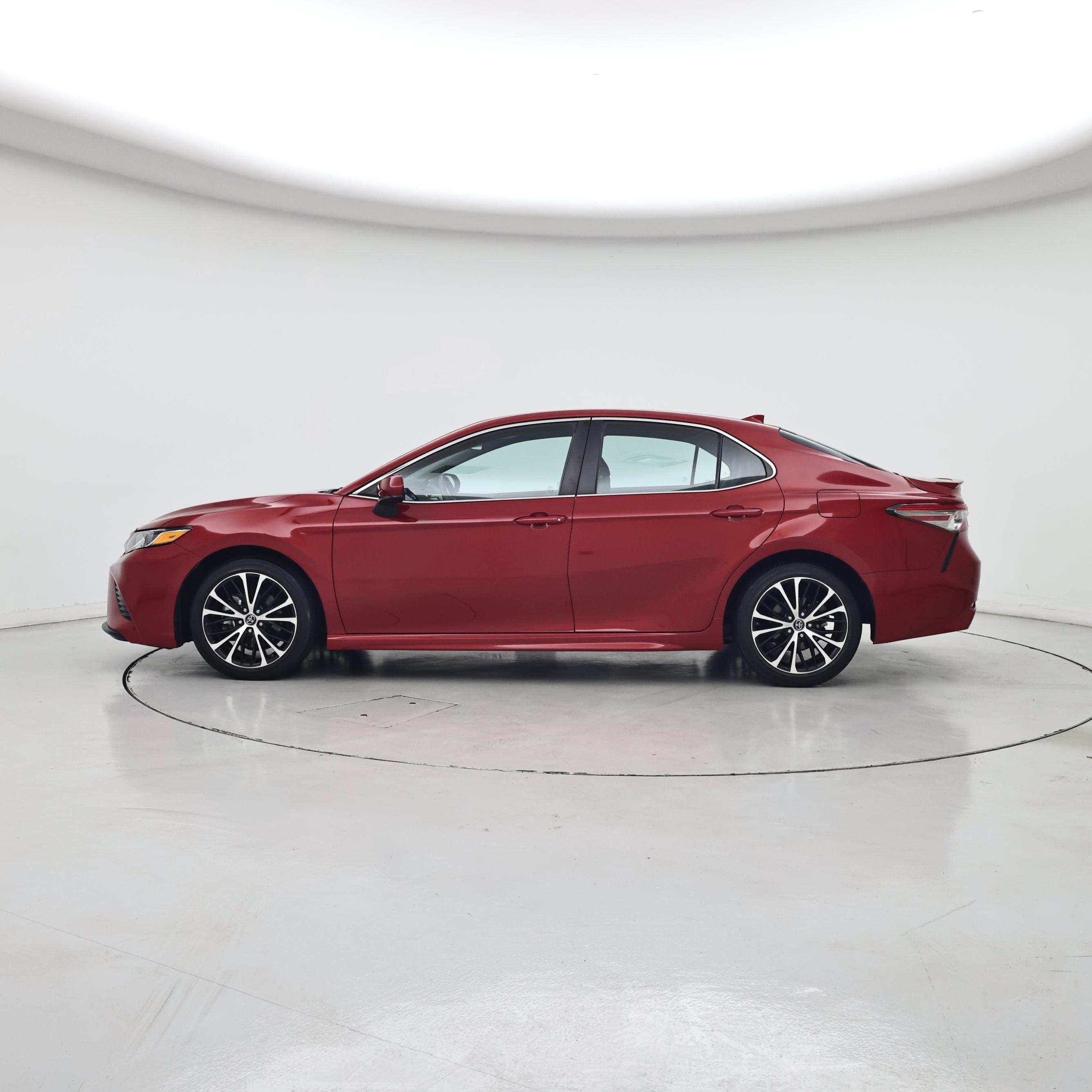 Thumbnail: 2019 Toyota Camry - 3